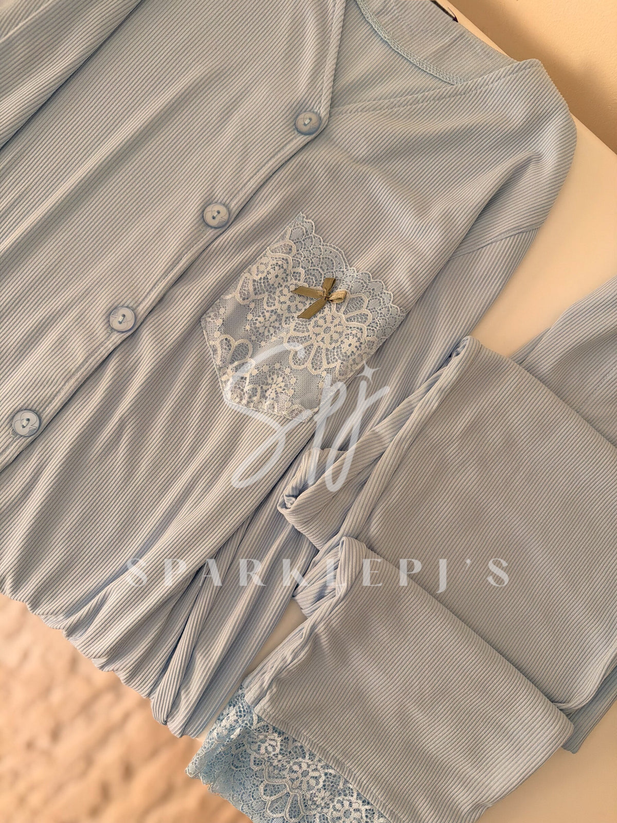 Soft lace pajamas