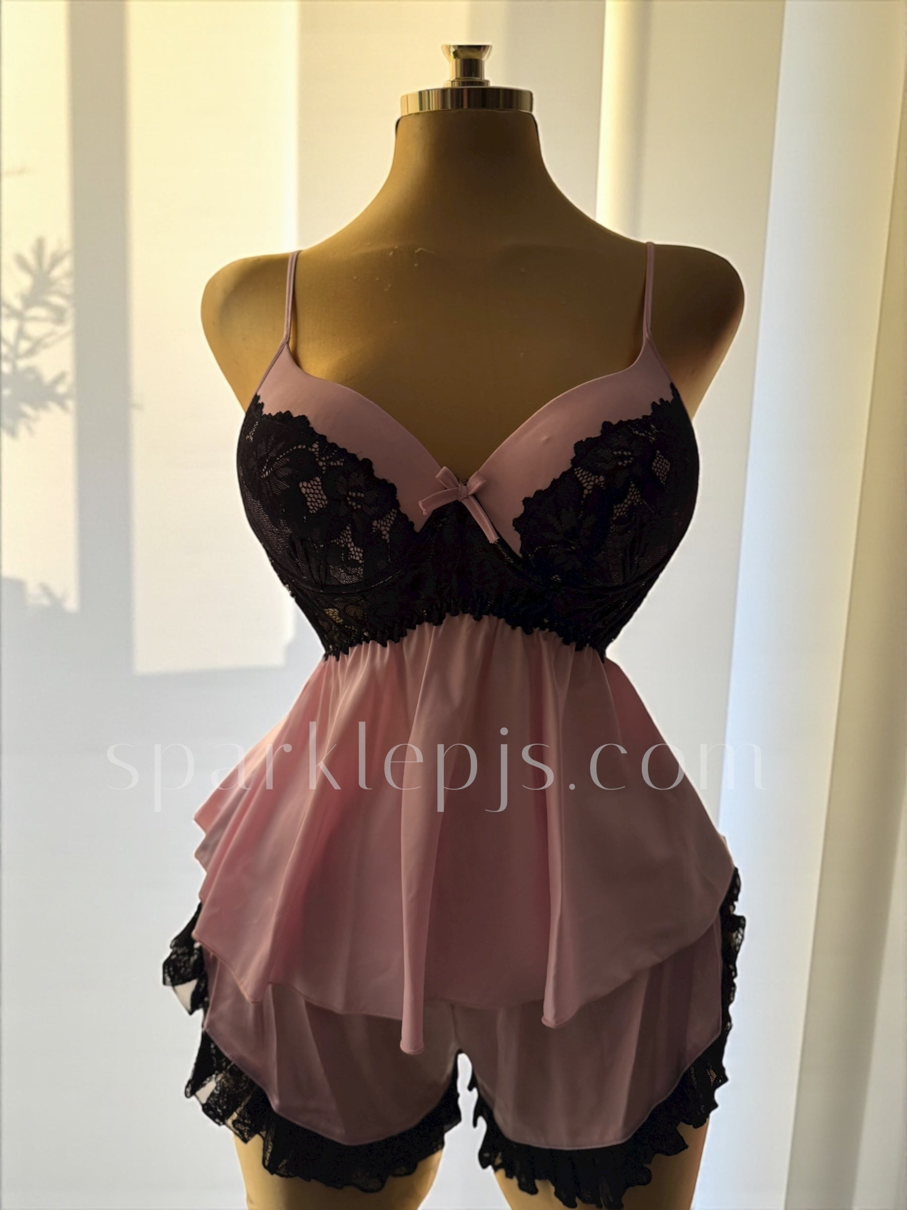 “Dark Rose Desire”