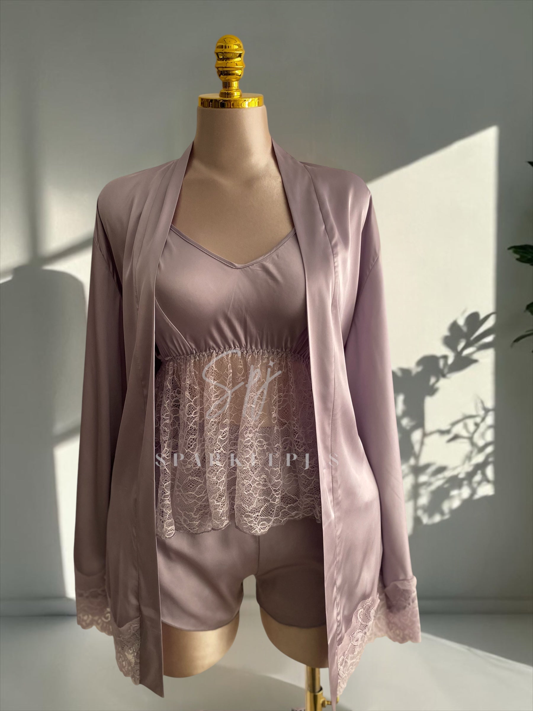 Elegant Lace 4-Piece Satin Set