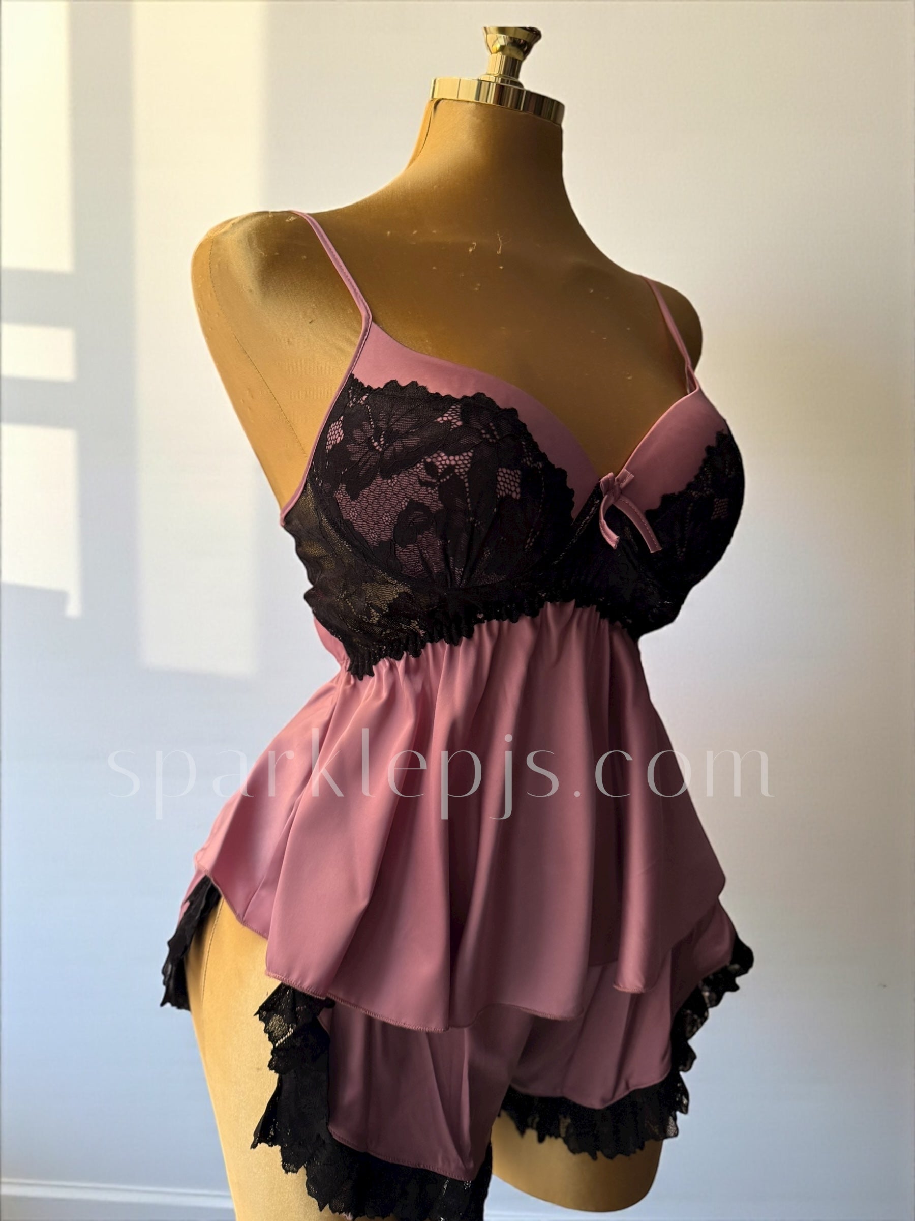 “Dark Rose Desire”