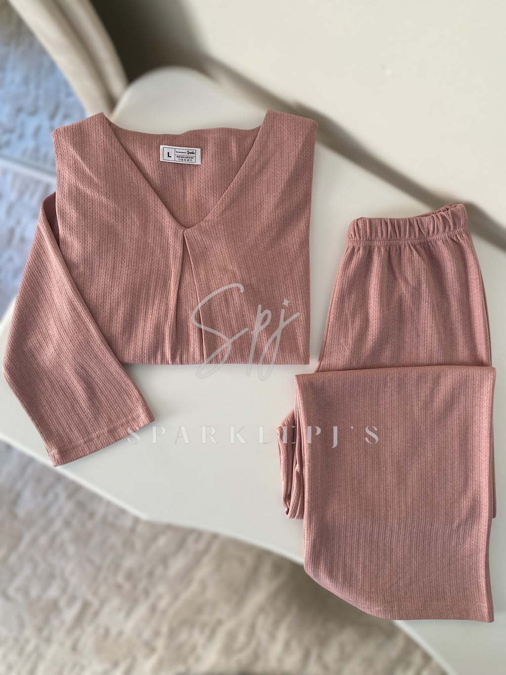 Minimal Comfort Pajama Set