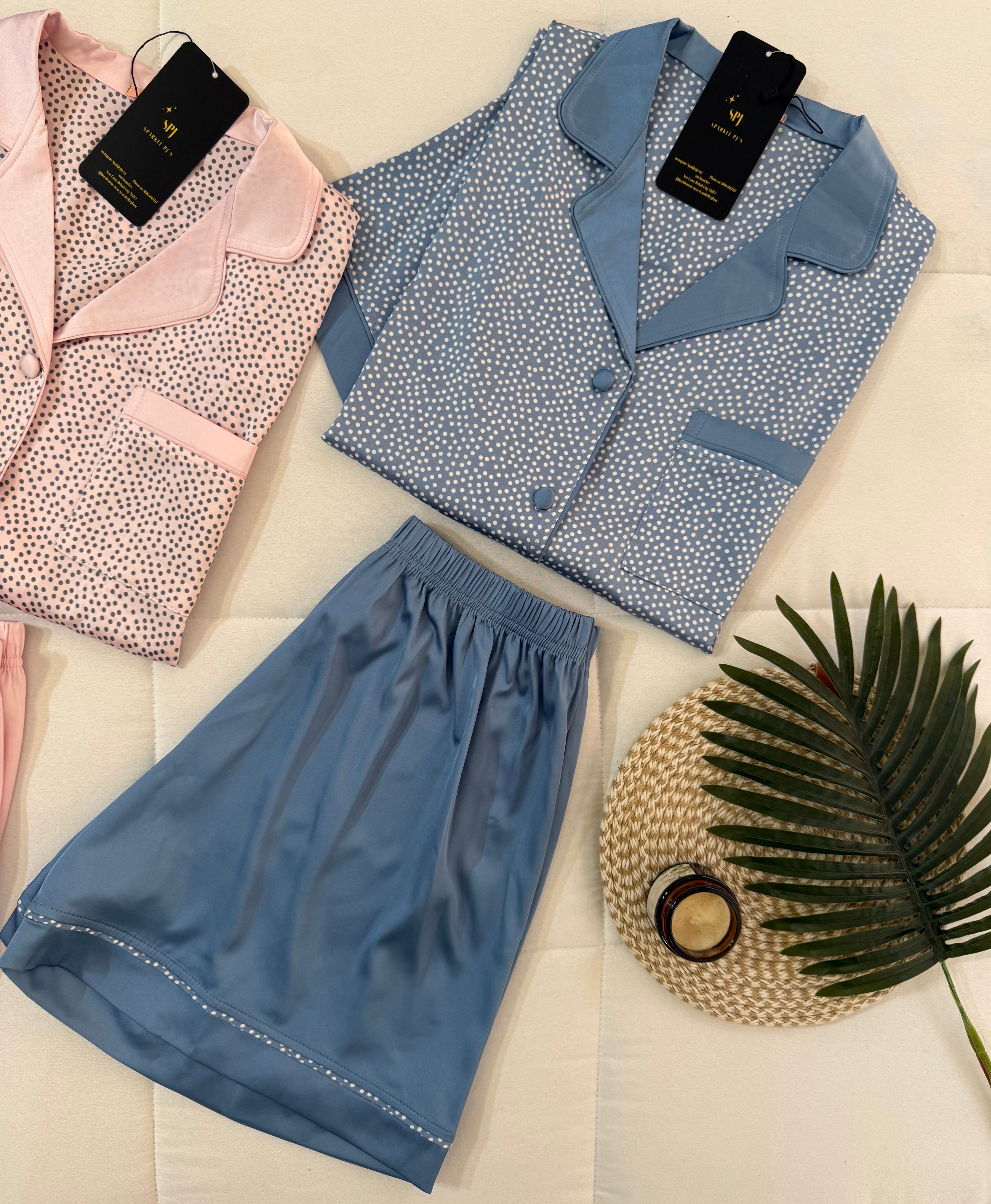 Dots shorts