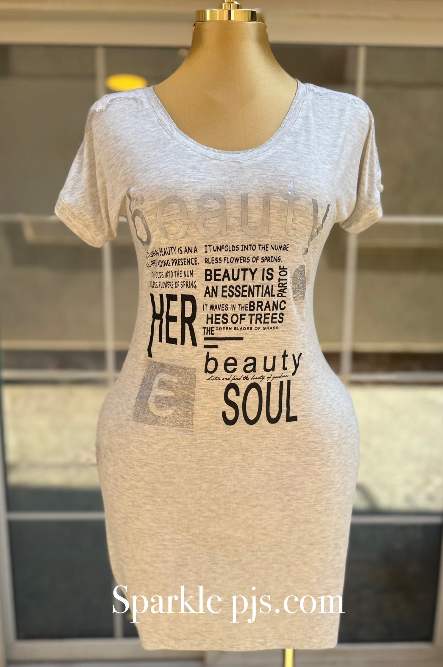 Beauty nightdress