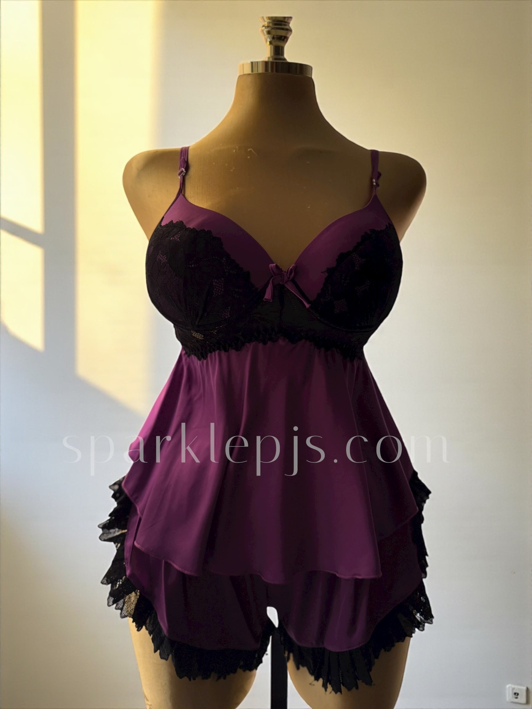 “Dark Rose Desire”