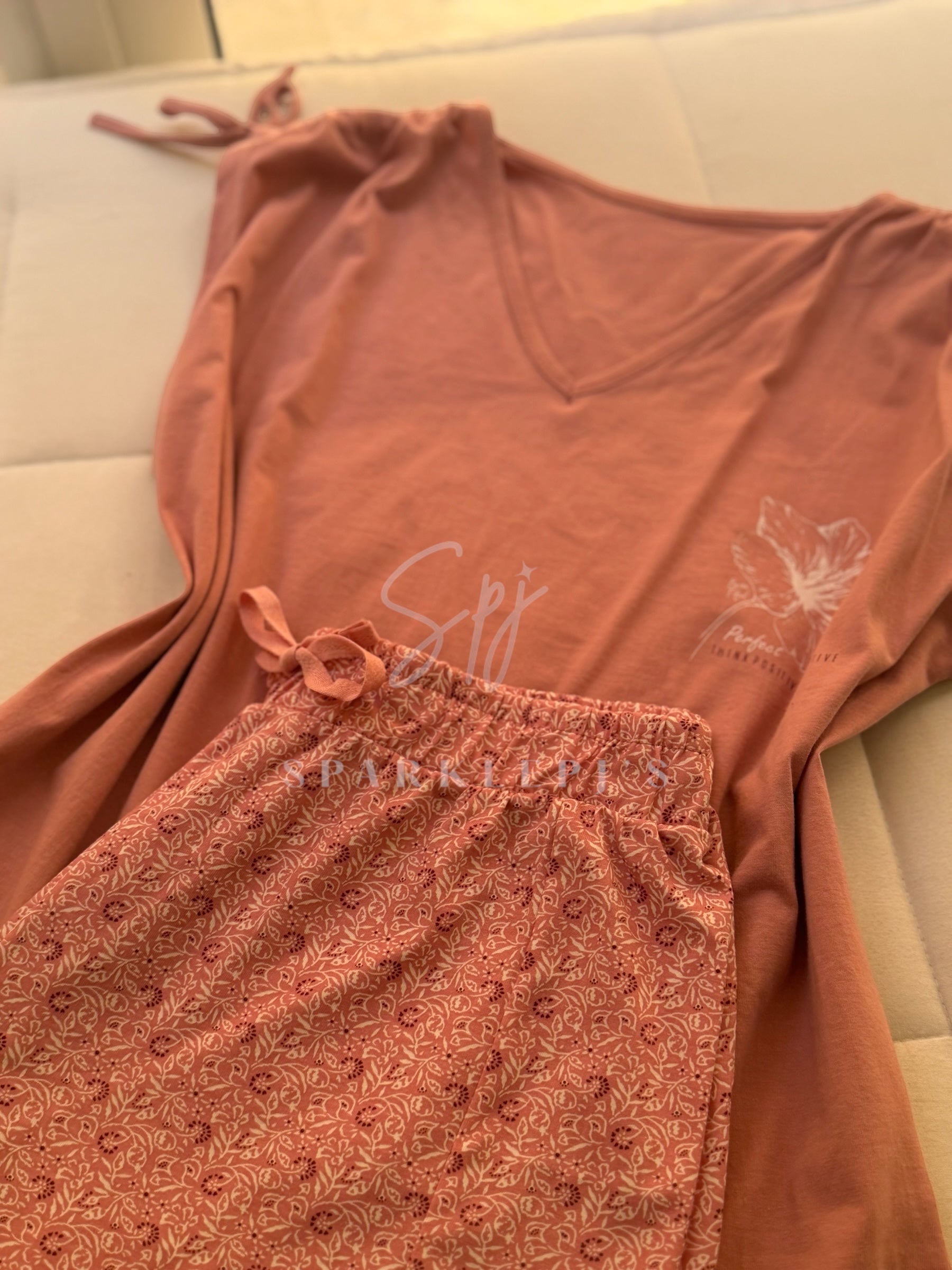 Calm Vibes Short Pajama (Short-Sleeve)