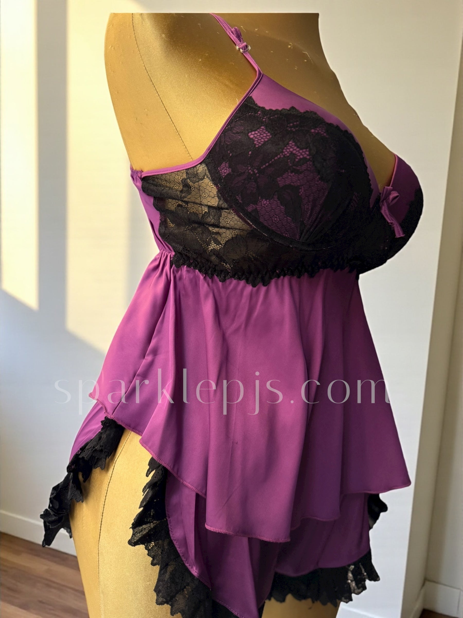 “Dark Rose Desire”