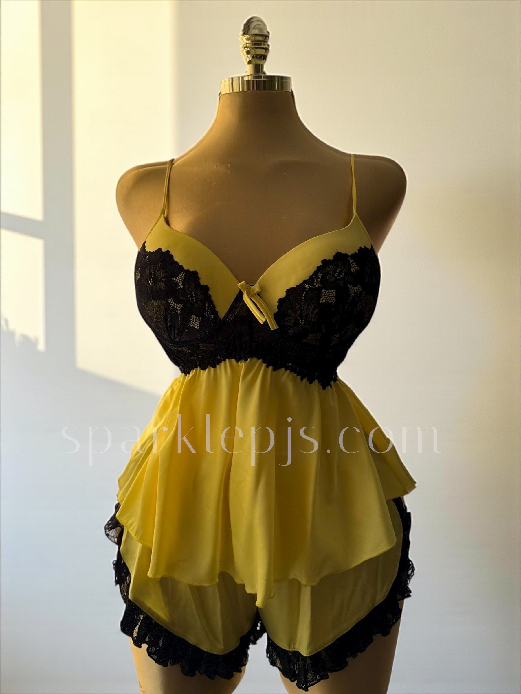 “Dark Rose Desire”