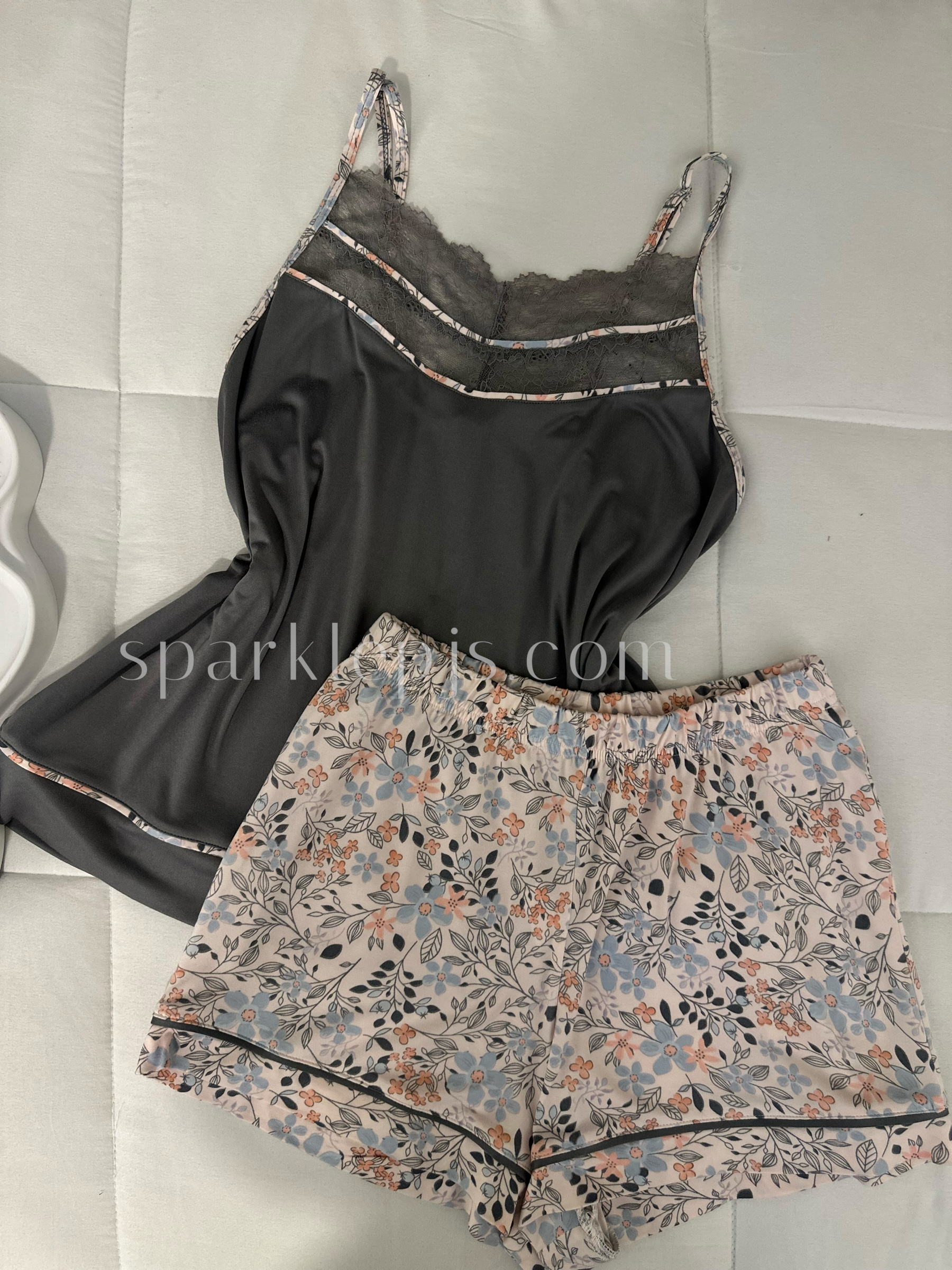 “Floral Temptation”