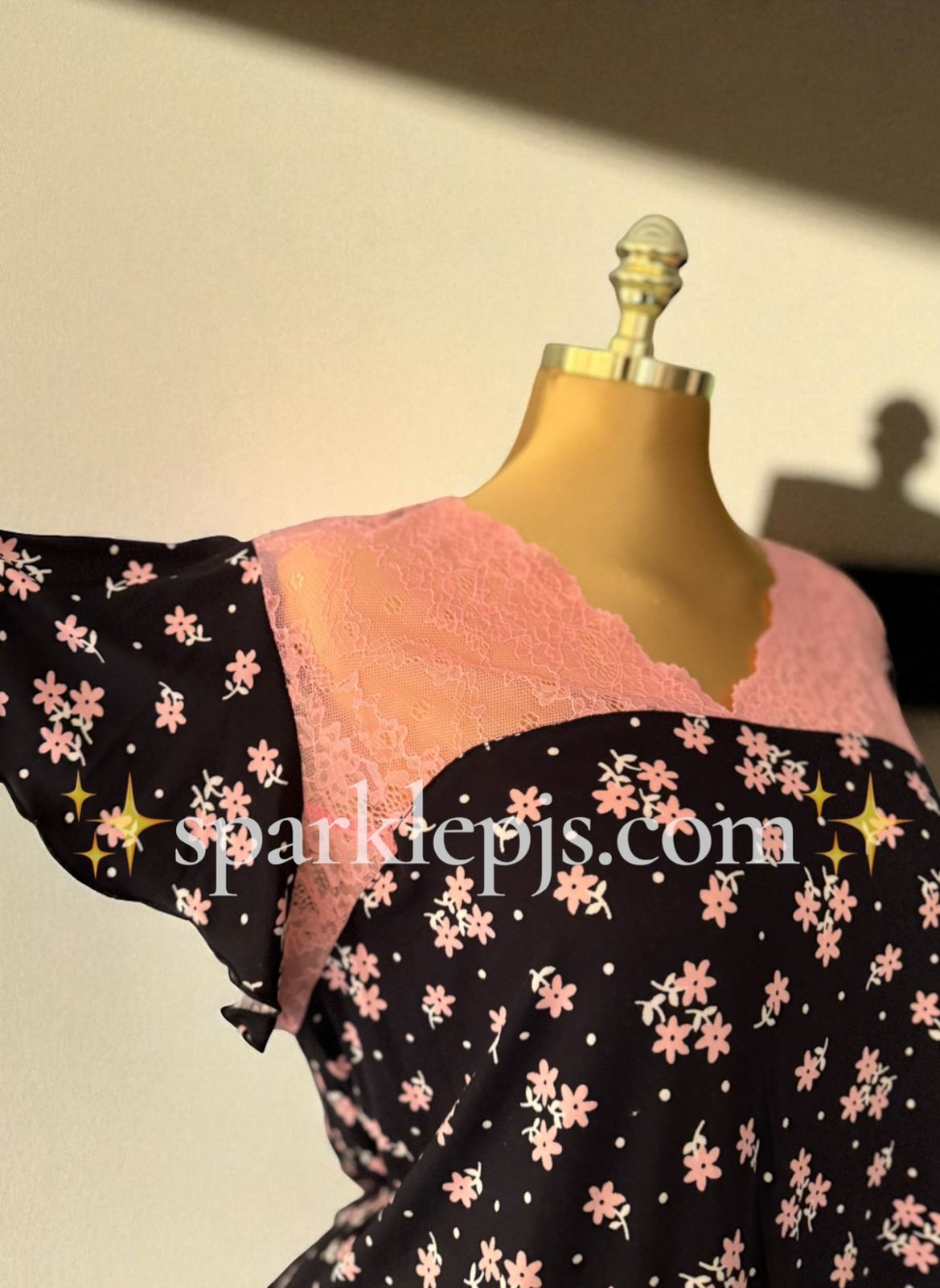 Rosie Glow Nightshirt