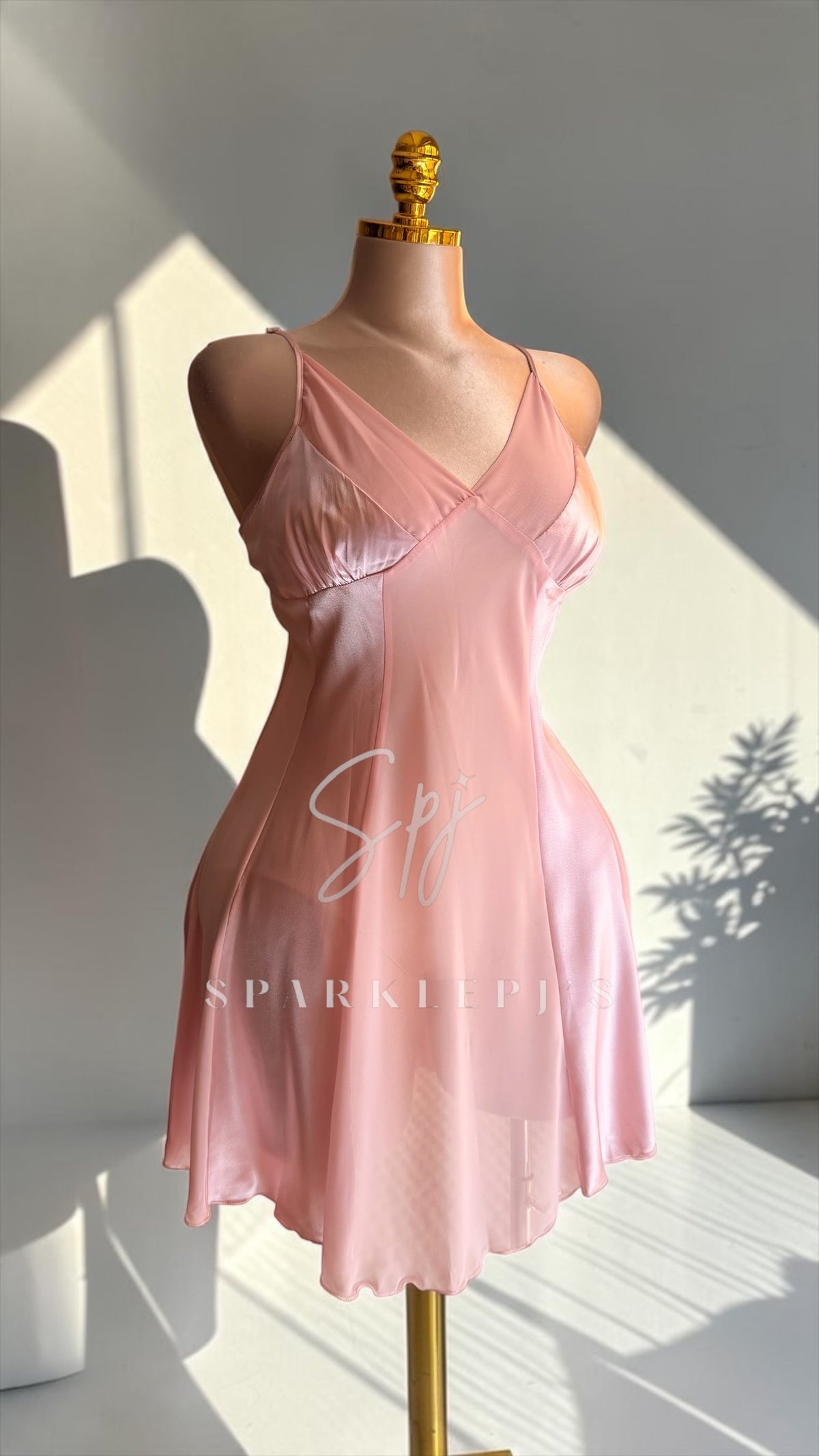Satin & Chiffon V-Neck Nightwear