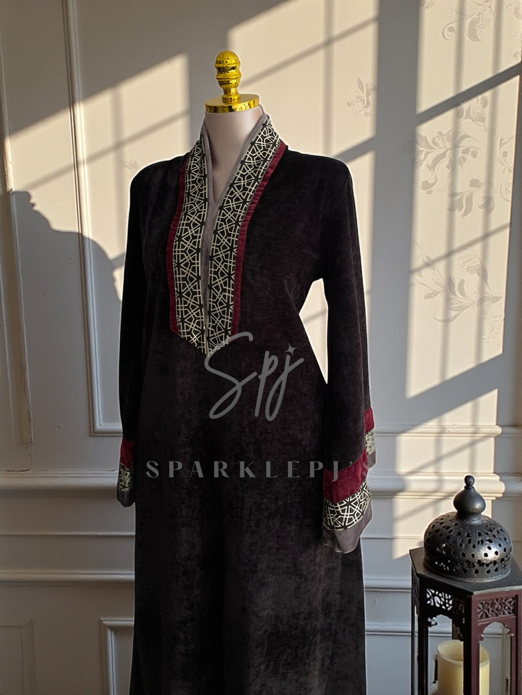 Royal Noor Night Gown
