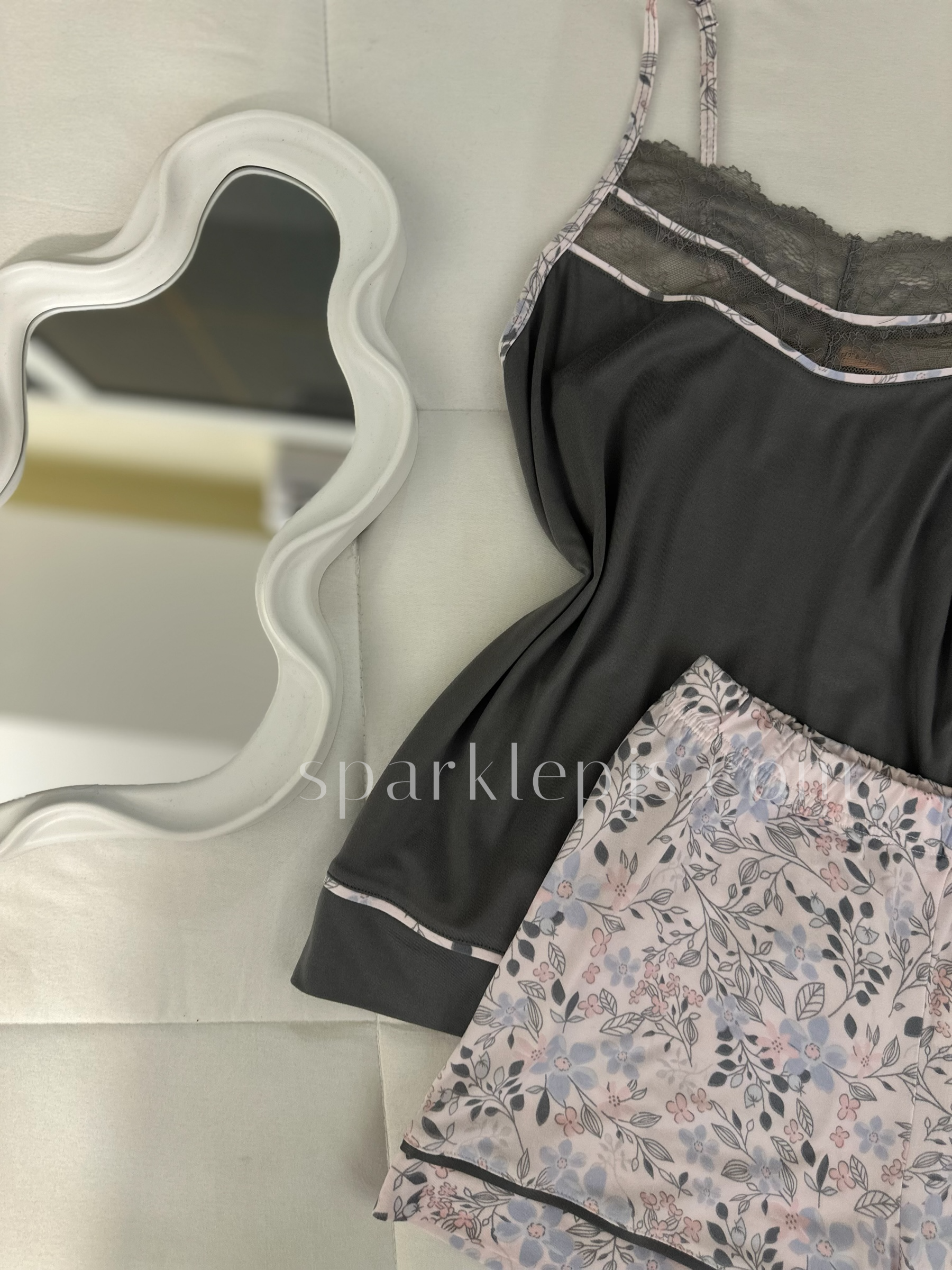 “Floral Temptation”