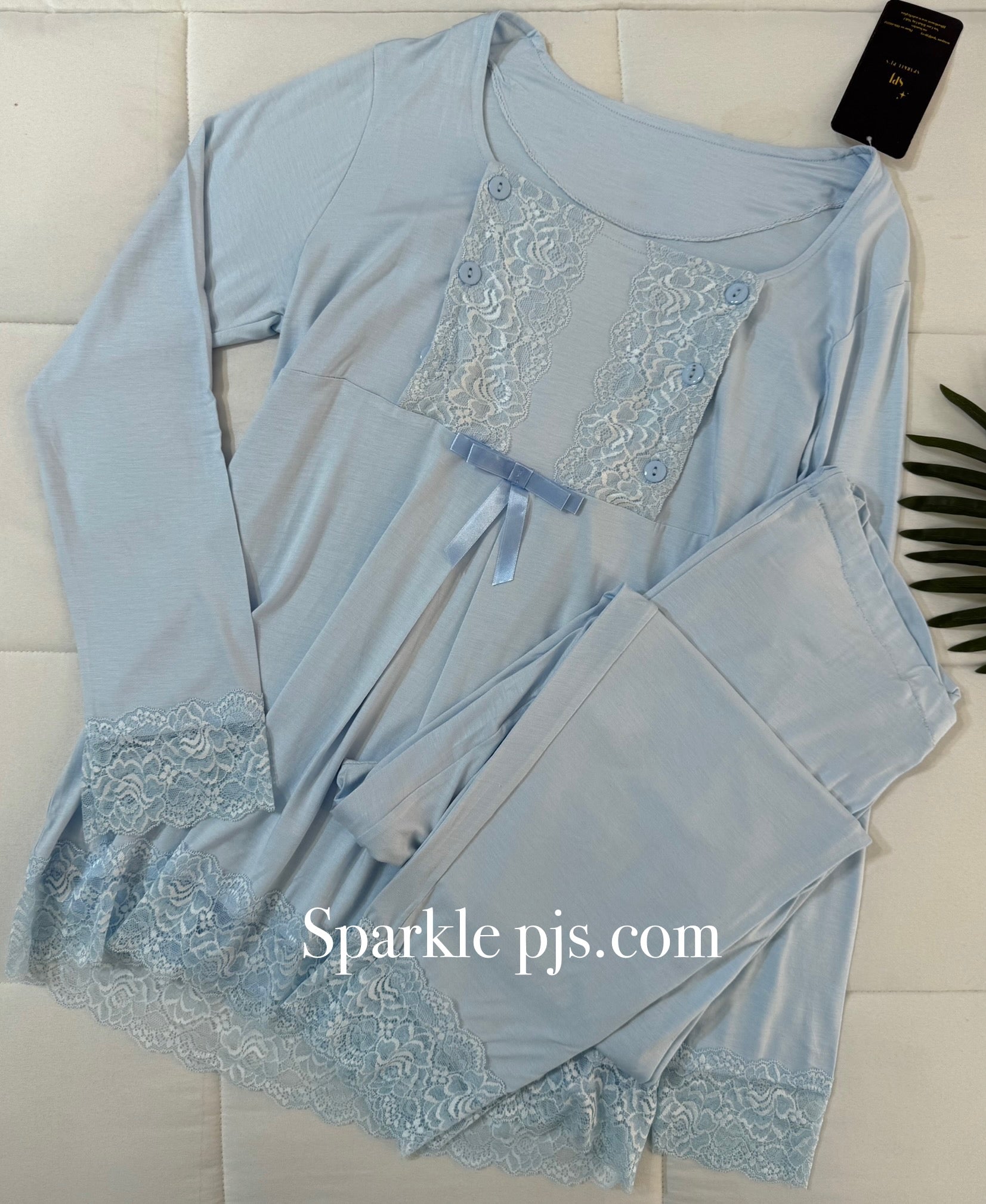 Elegant pajamas