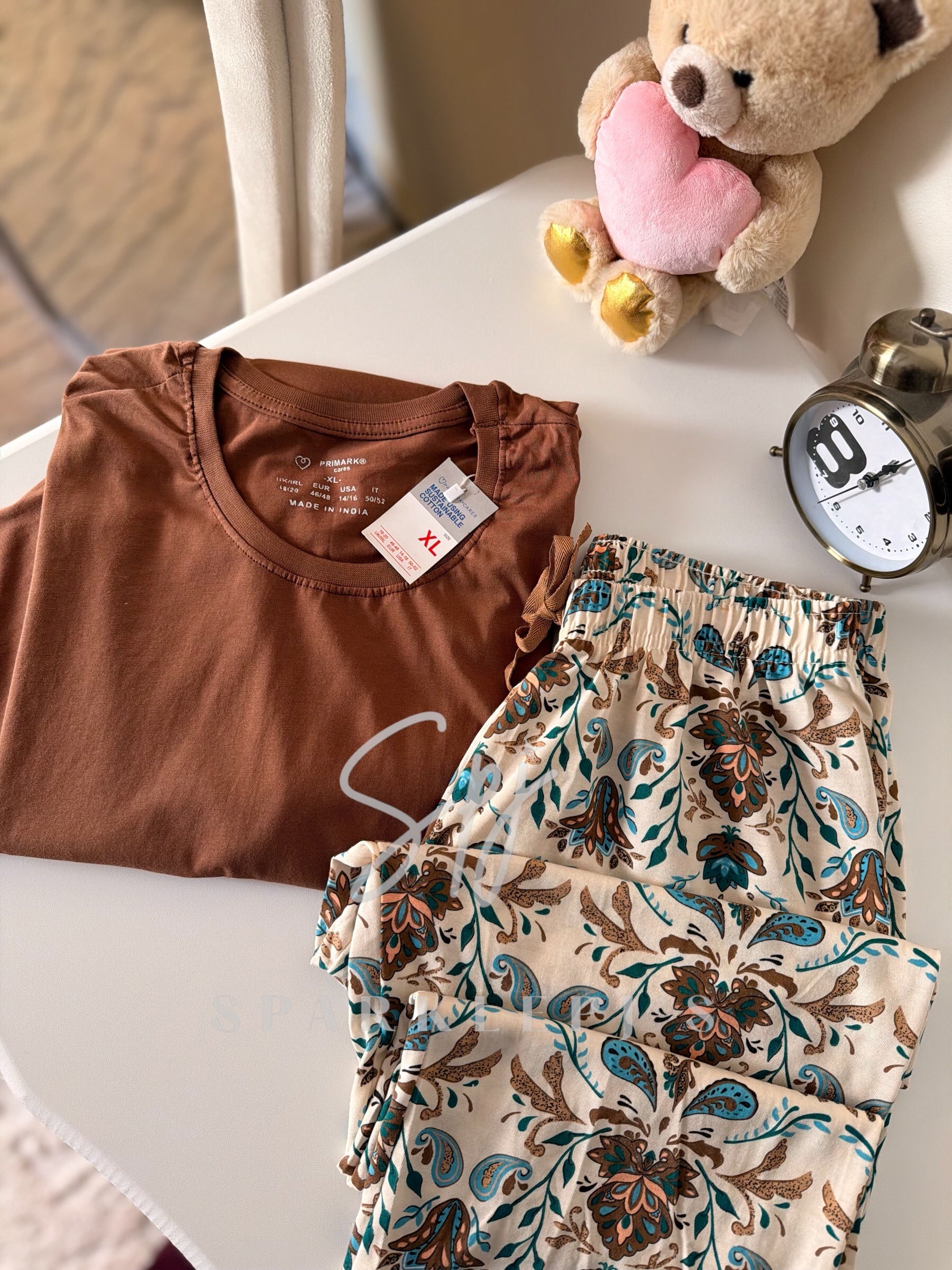 Primark Elegant paisley set