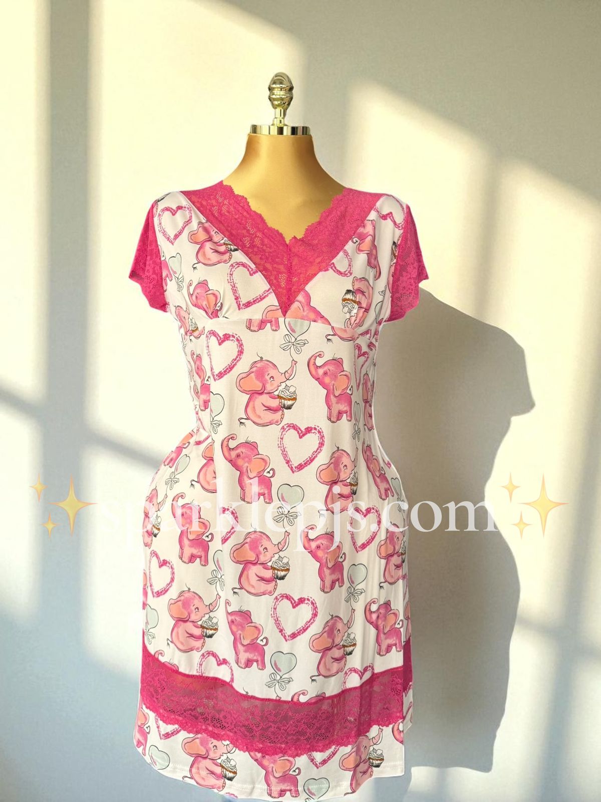 “Cupcake d’Amour Nightshirt”