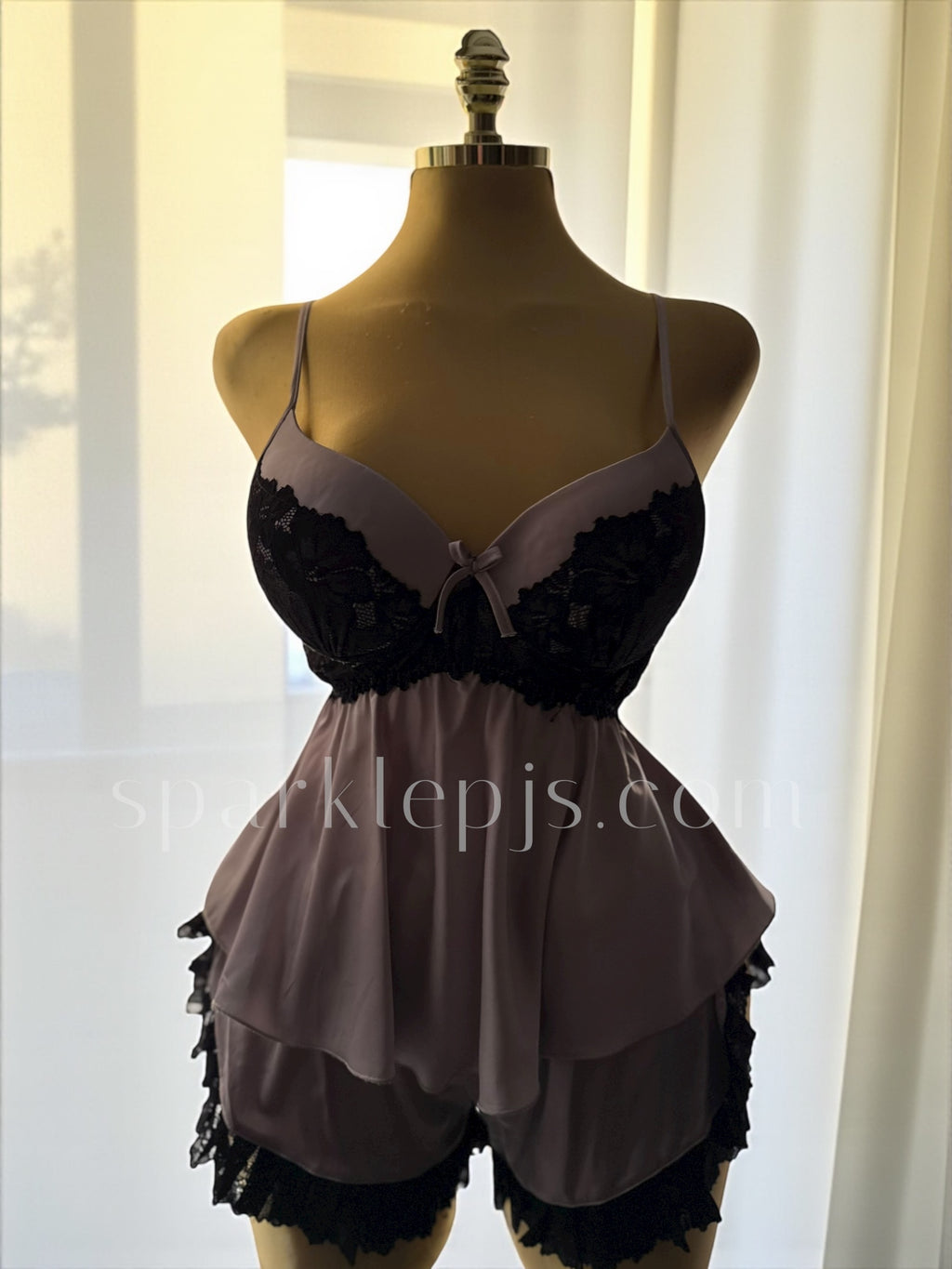 “Dark Rose Desire”