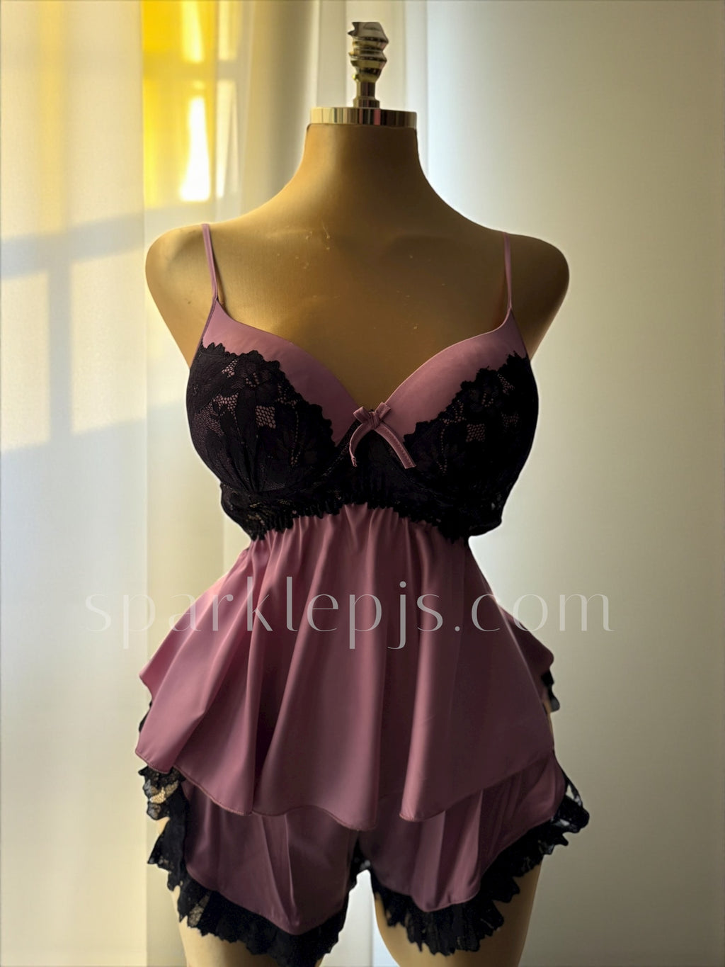 “Dark Rose Desire”