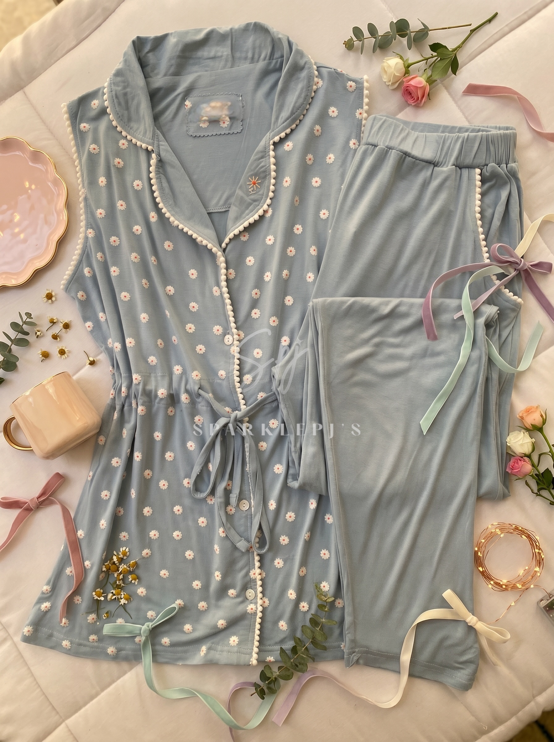 Daisy Charm Pajama Set