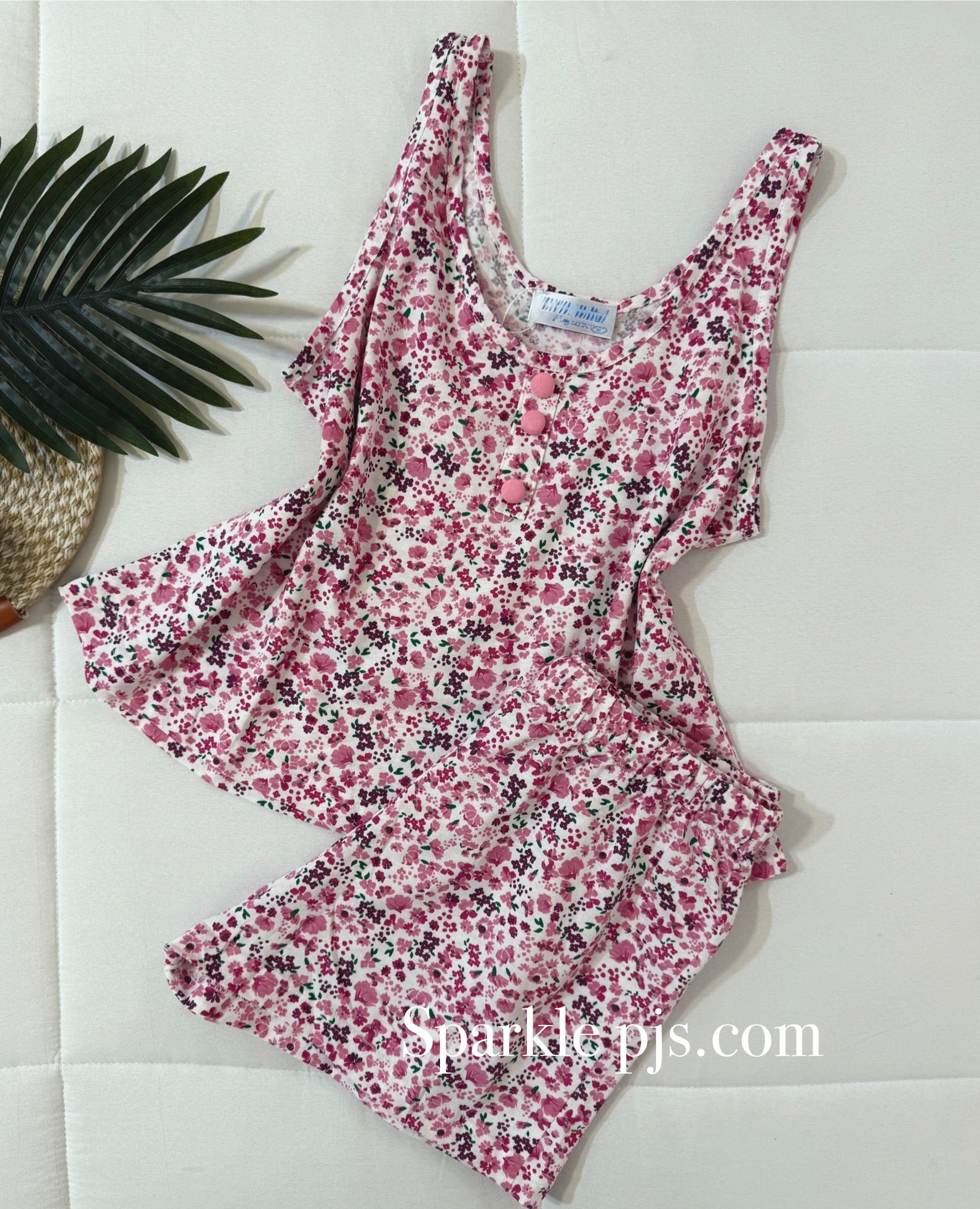 Floral blossoms shorts