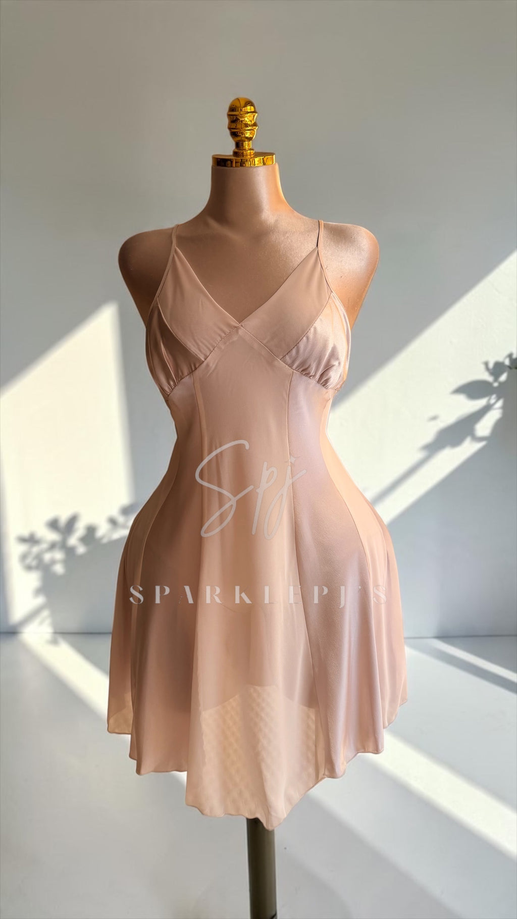 Satin & Chiffon V-Neck Nightwear