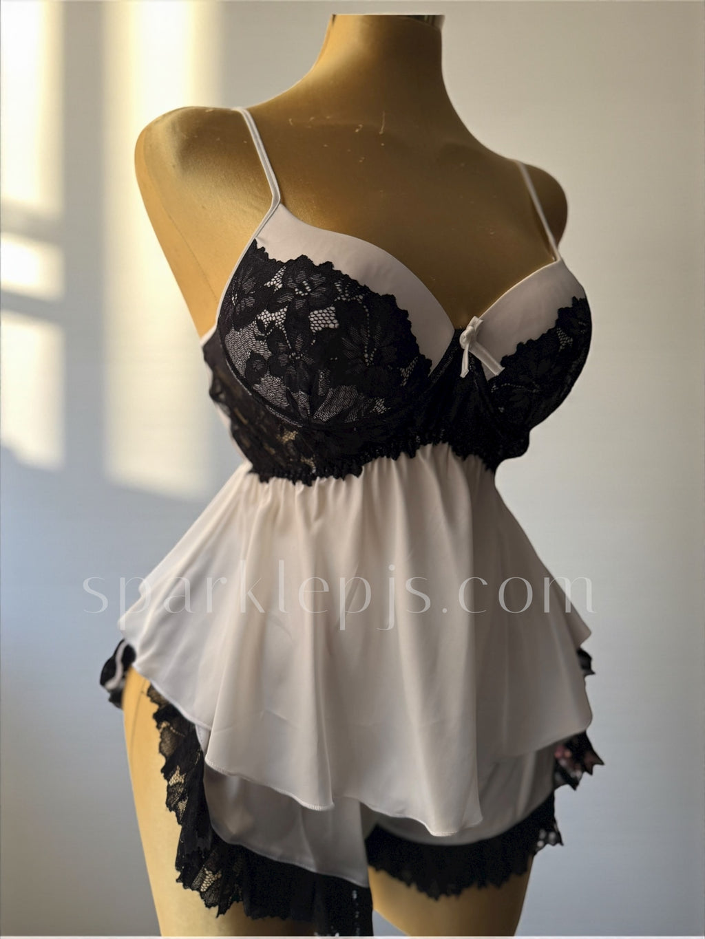 “Dark Rose Desire”