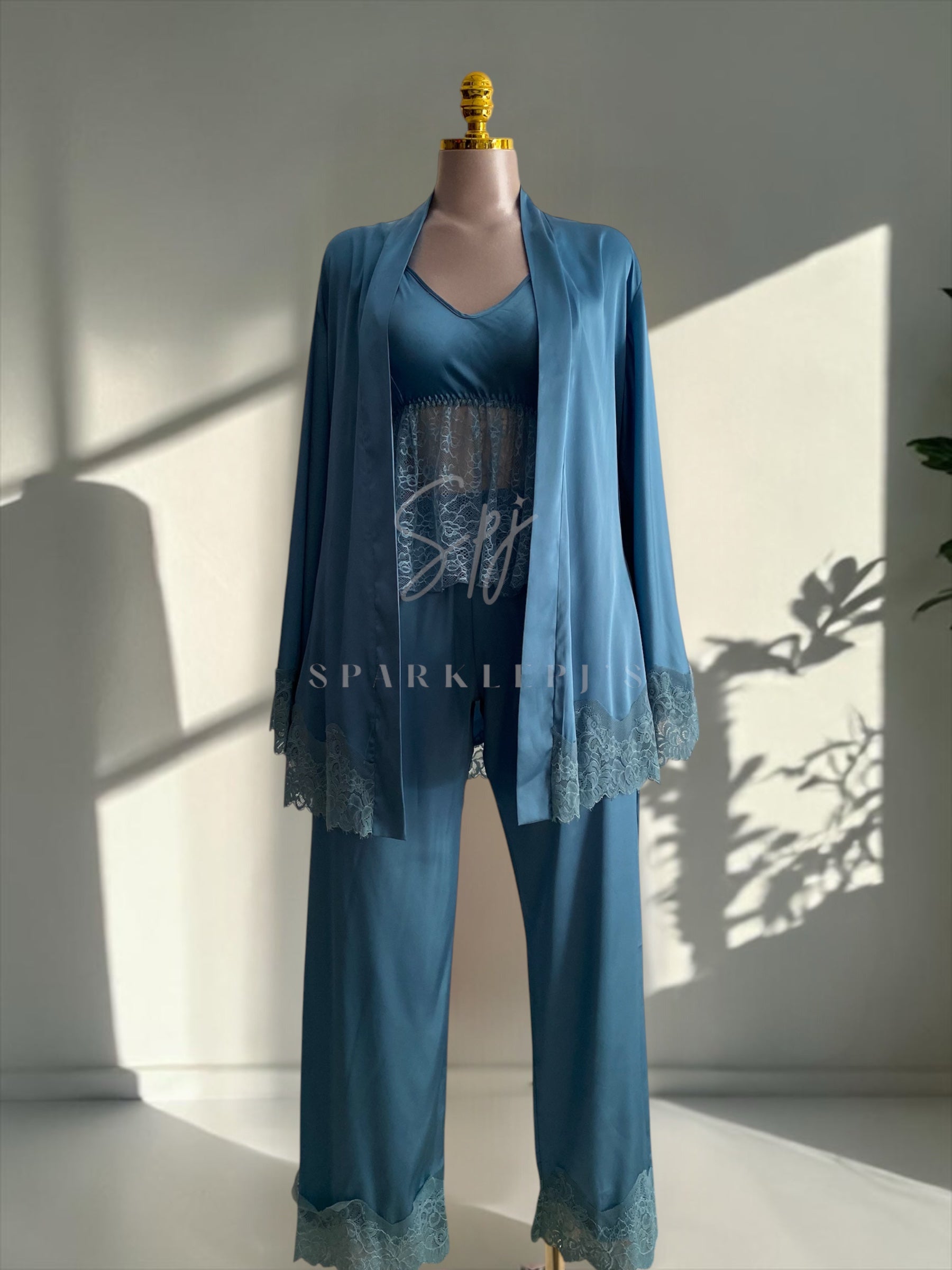 Elegant Lace 4-Piece Satin Set