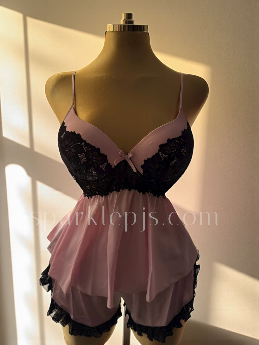 “Dark Rose Desire”