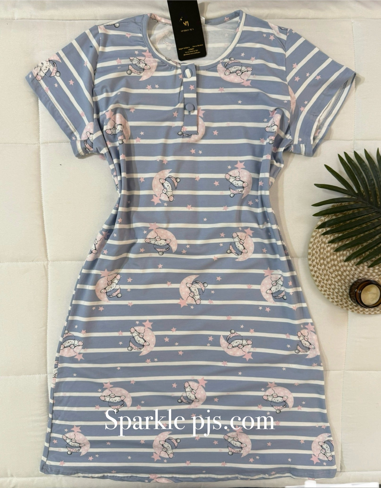 Dreamy striped nightshirt