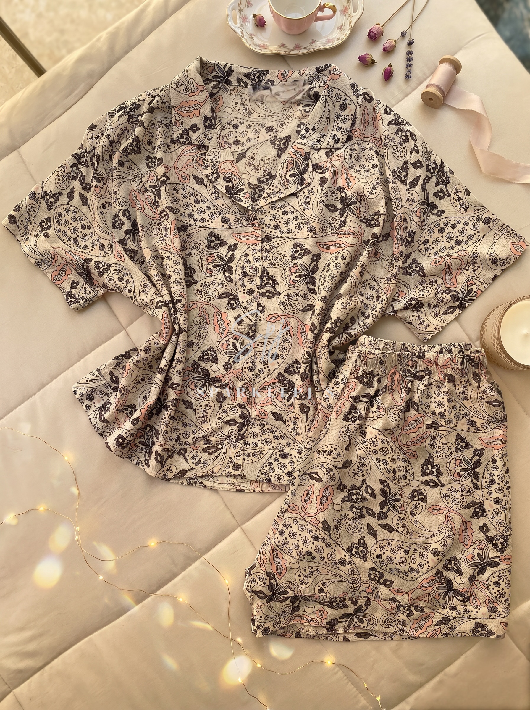 Elegant Paisley Short Set
