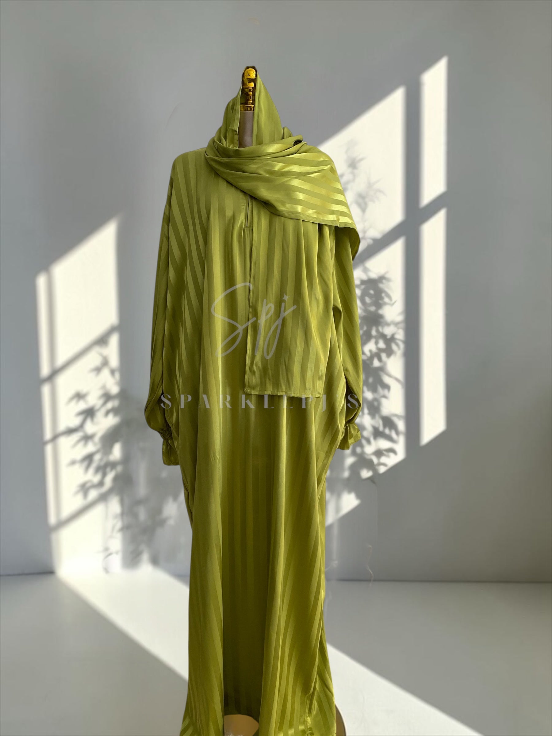 Satin Glow Isdal