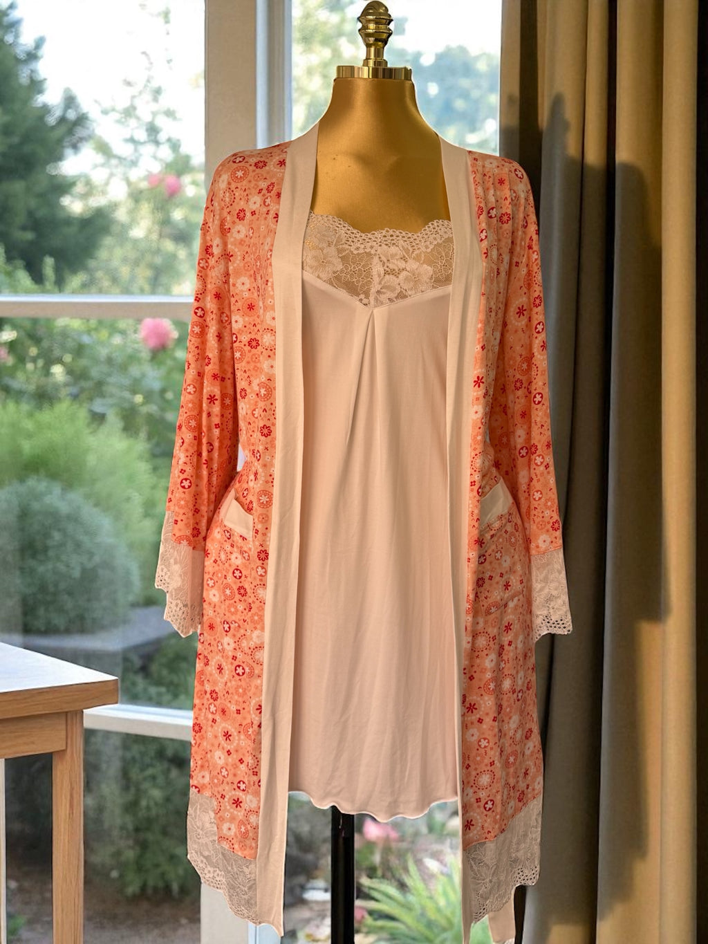 Nuit Fleurie Nightshirt
