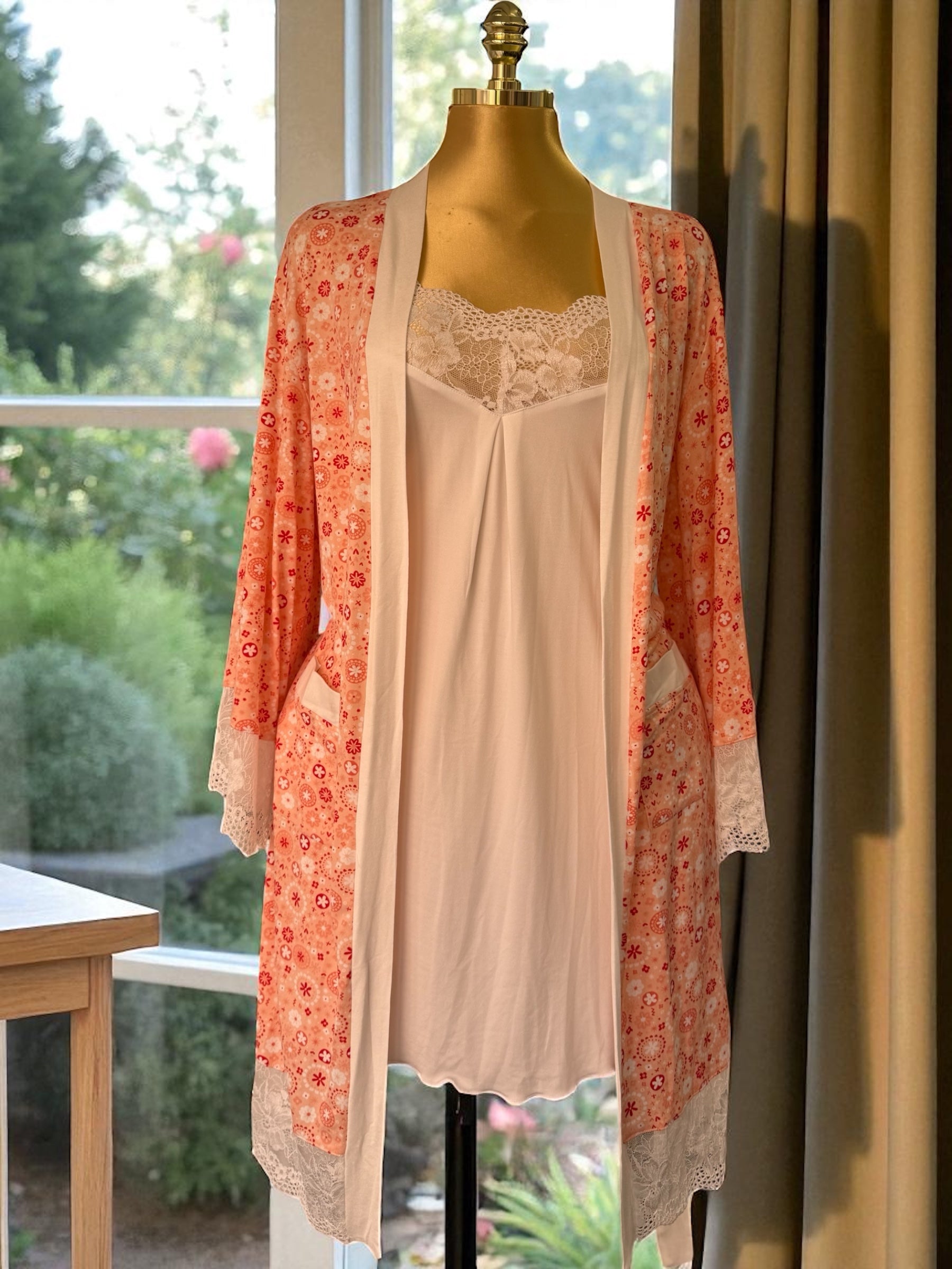 Nuit Fleurie Nightshirt