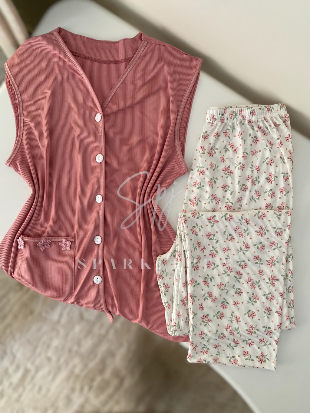 Floral Button Cozy Set