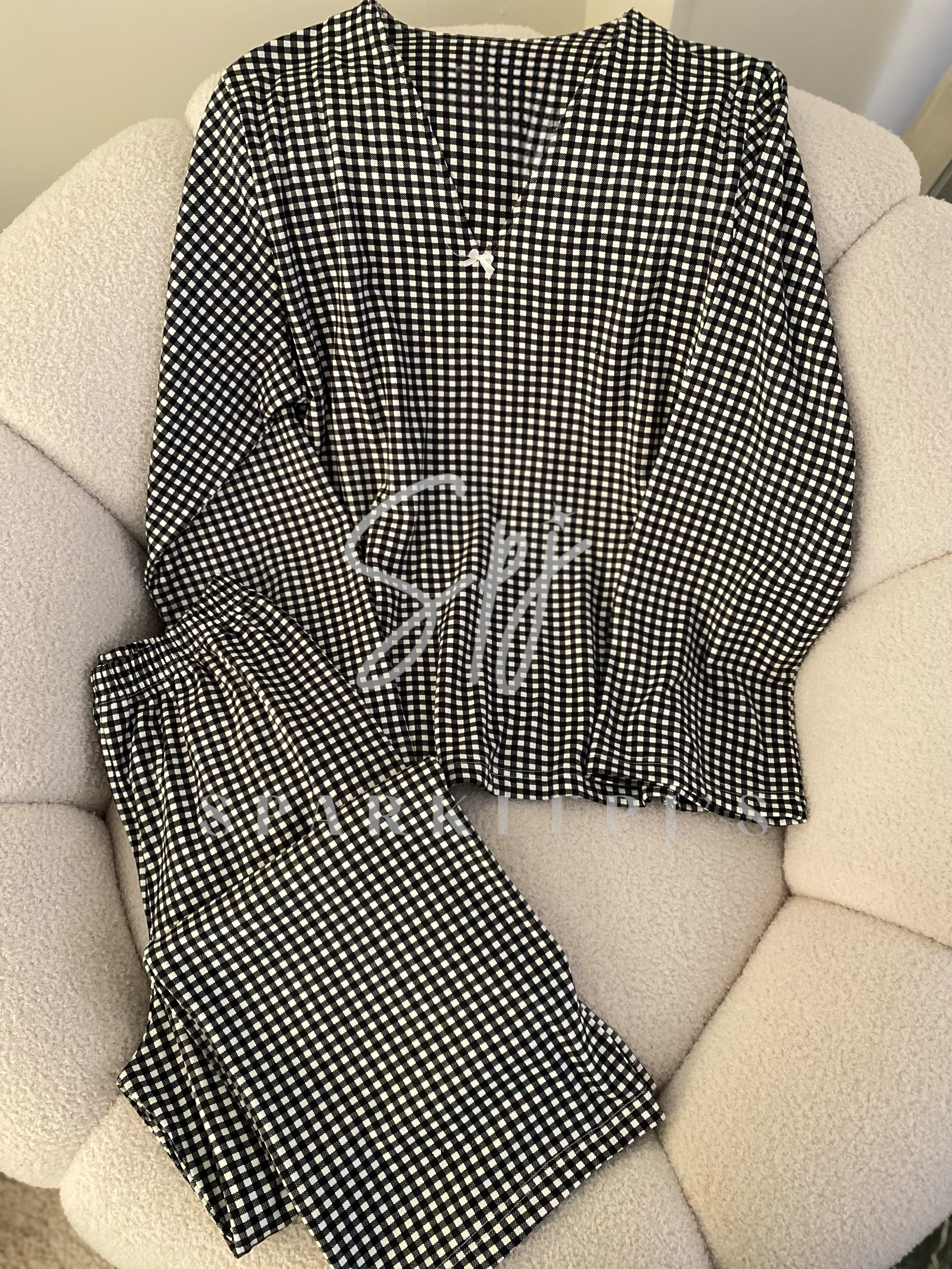 Modern Classic Comfort Set