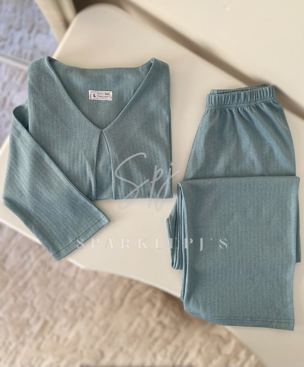 Minimal Comfort Pajama Set