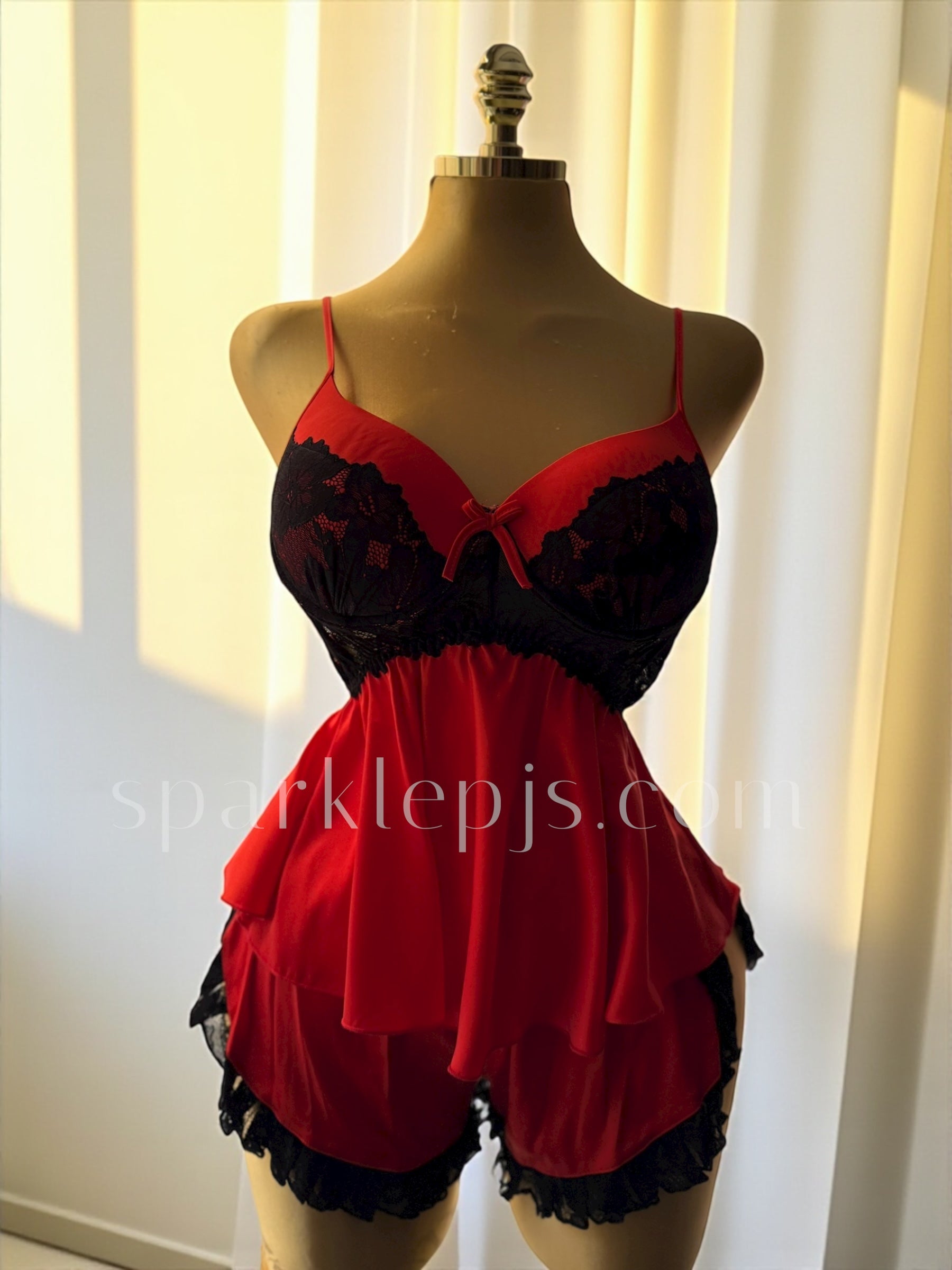 “Dark Rose Desire”