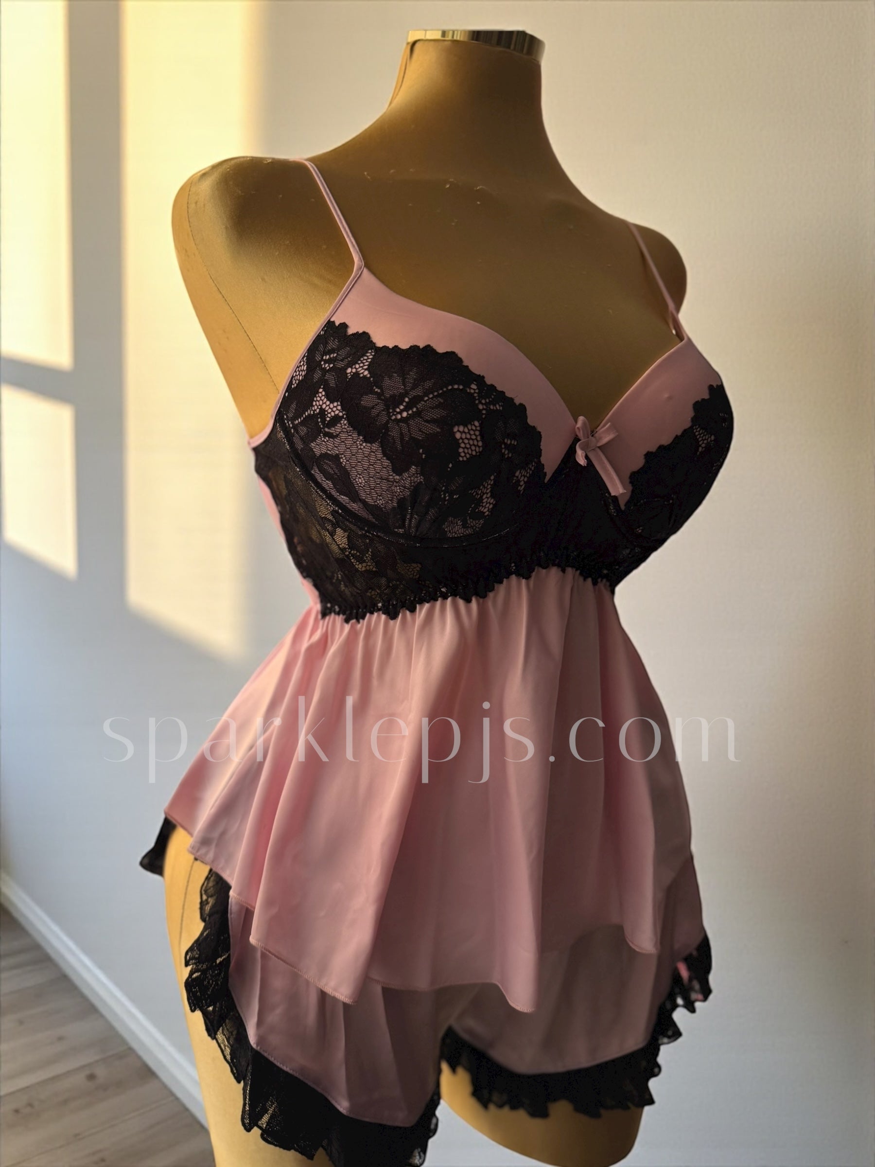 “Dark Rose Desire”