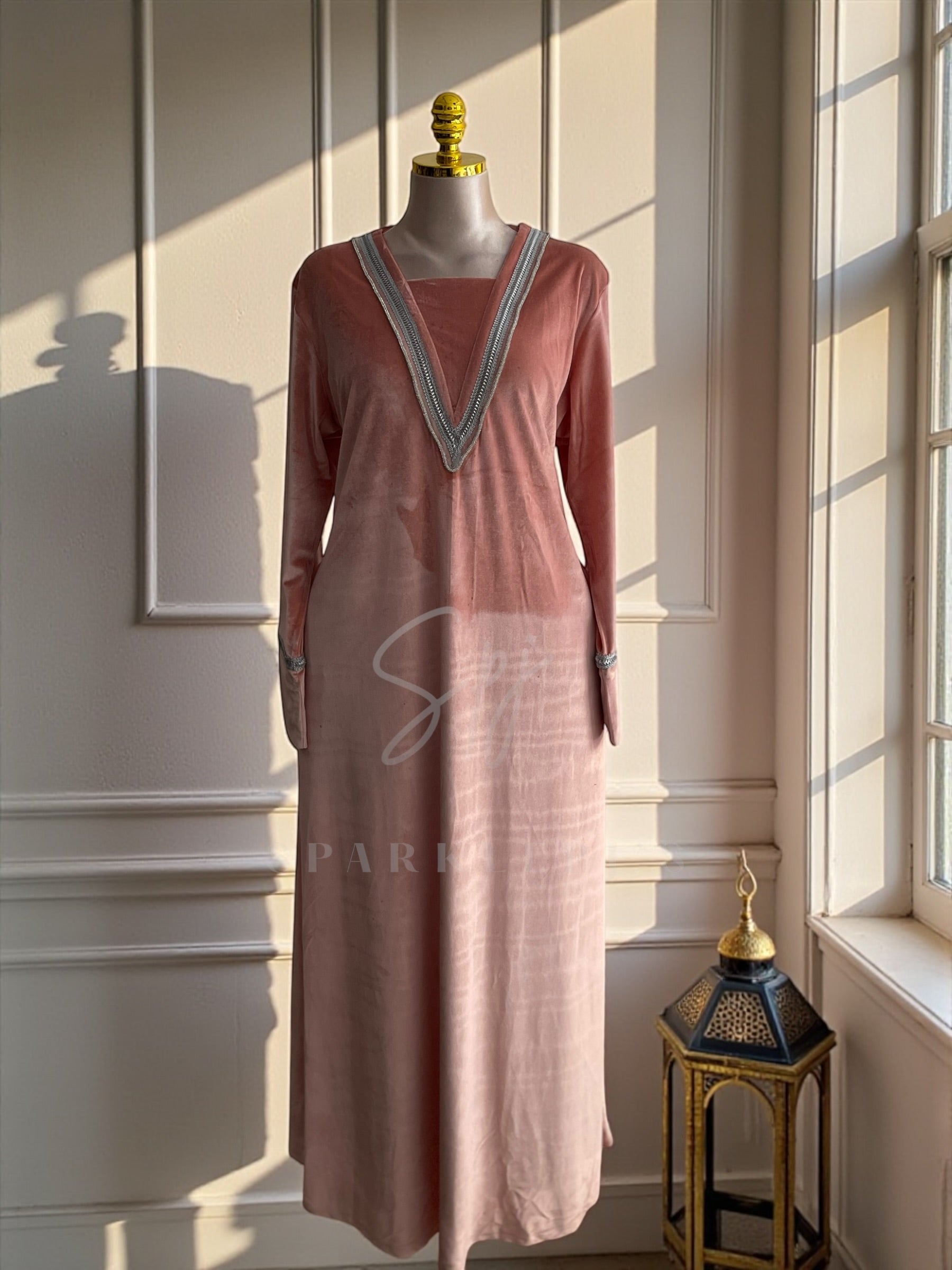 Queen’s Aura Evening Gown