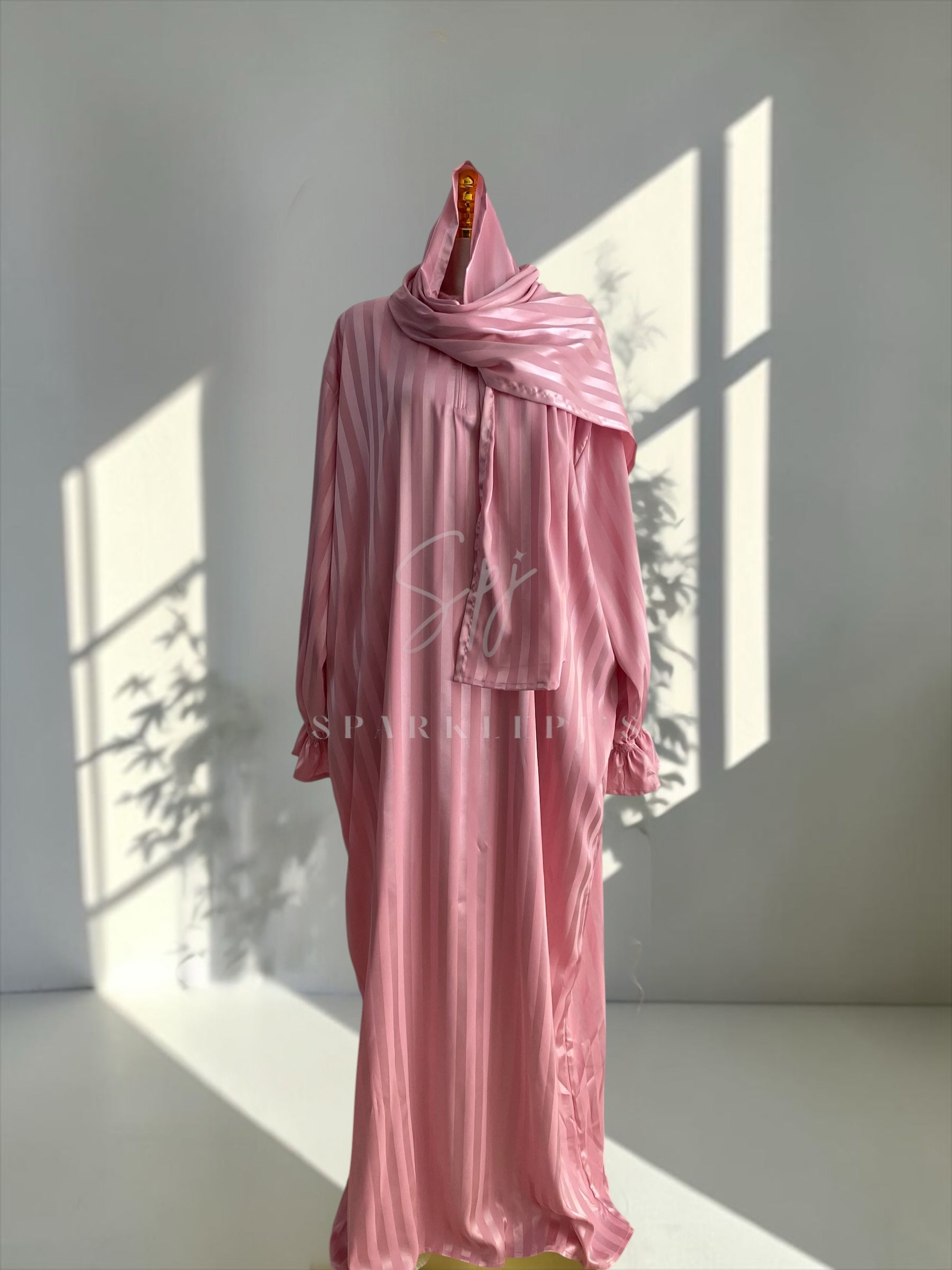Satin Glow Isdal