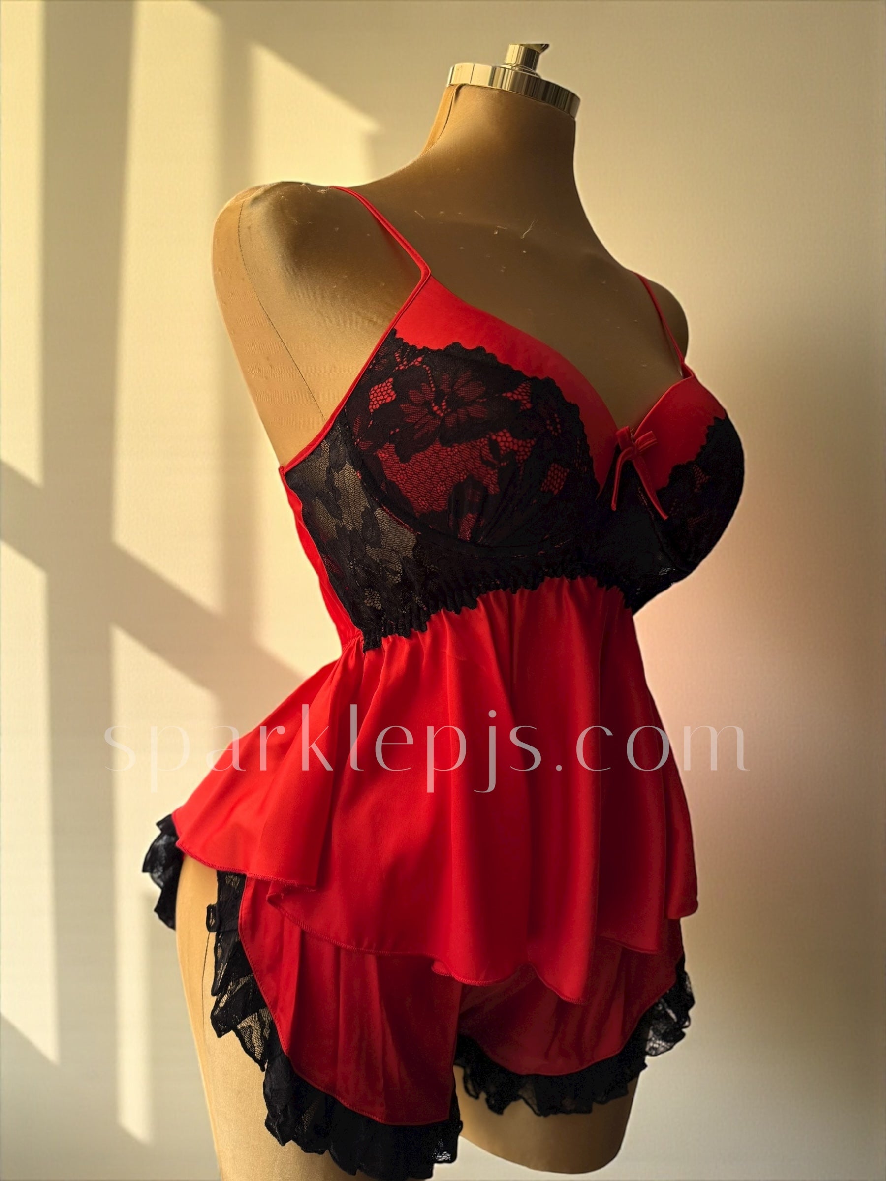 “Dark Rose Desire”