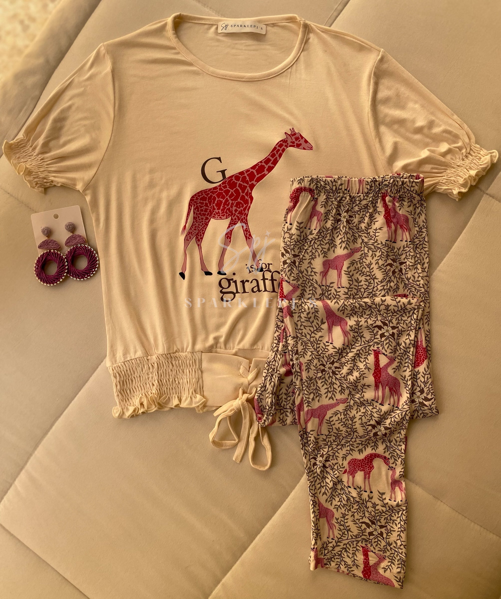 Pink Giraffe Pajama Set (Bermuda-pants)