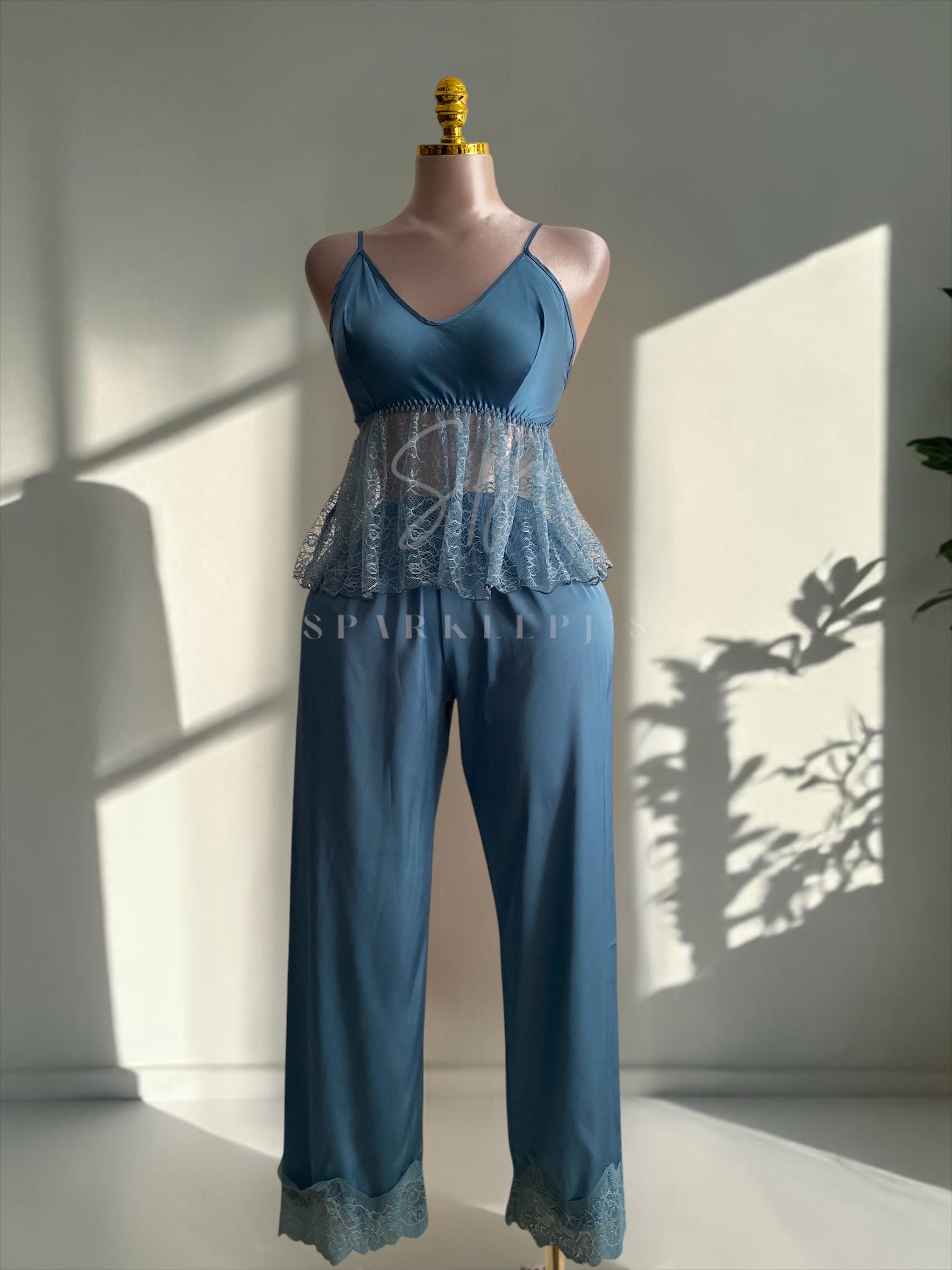 Elegant Lace 4-Piece Satin Set