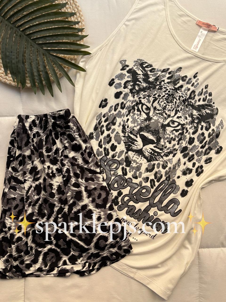 “Wild Majesty Shorts”