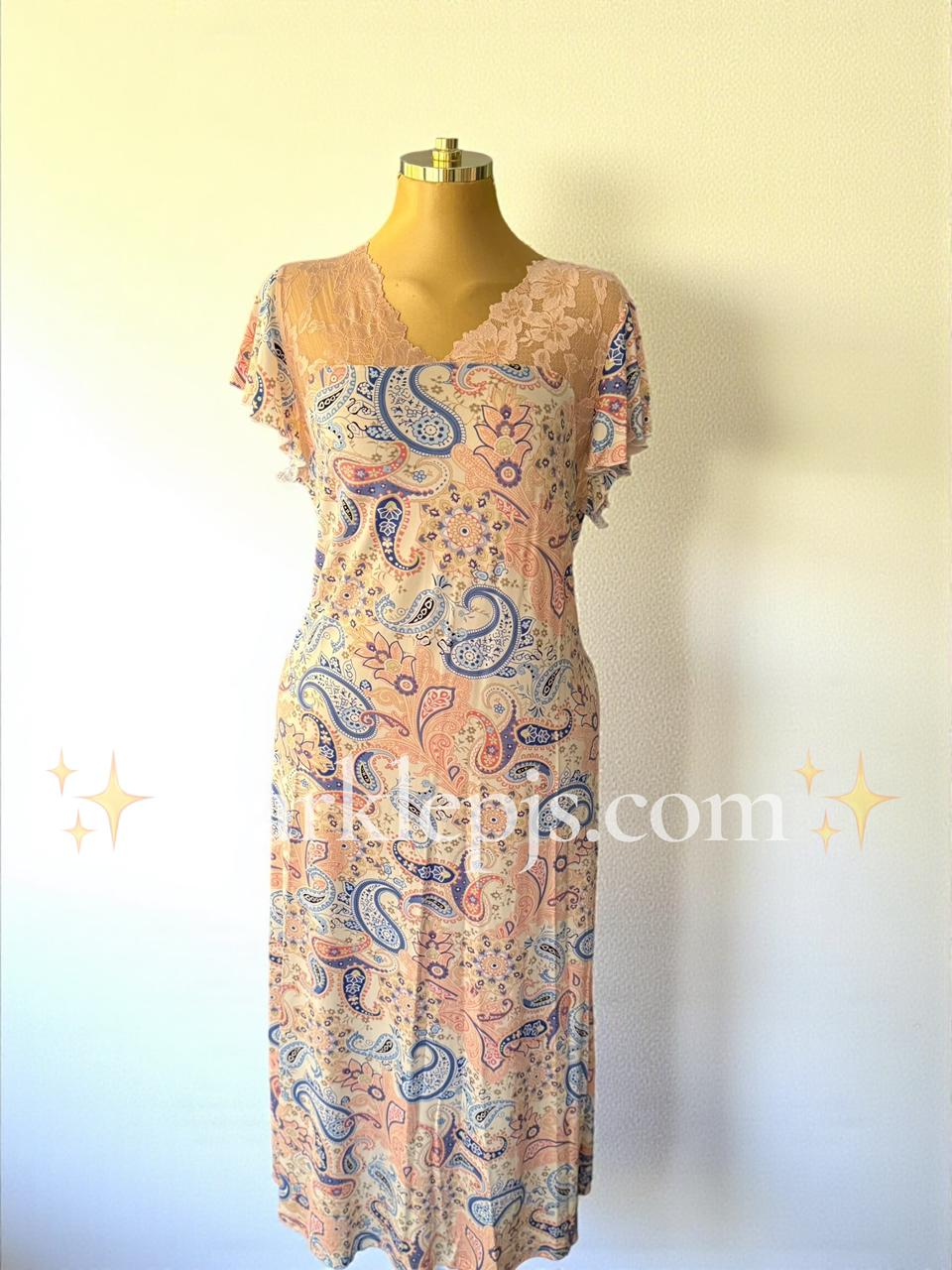 Queen’s Reverie Nightshirt