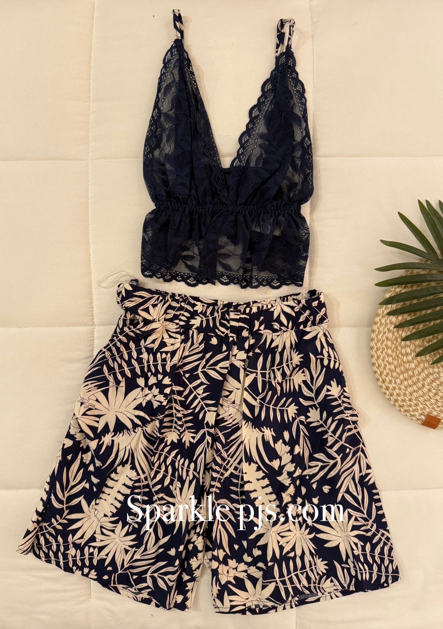 Palm Bliss Lace & Robe Sleep Set