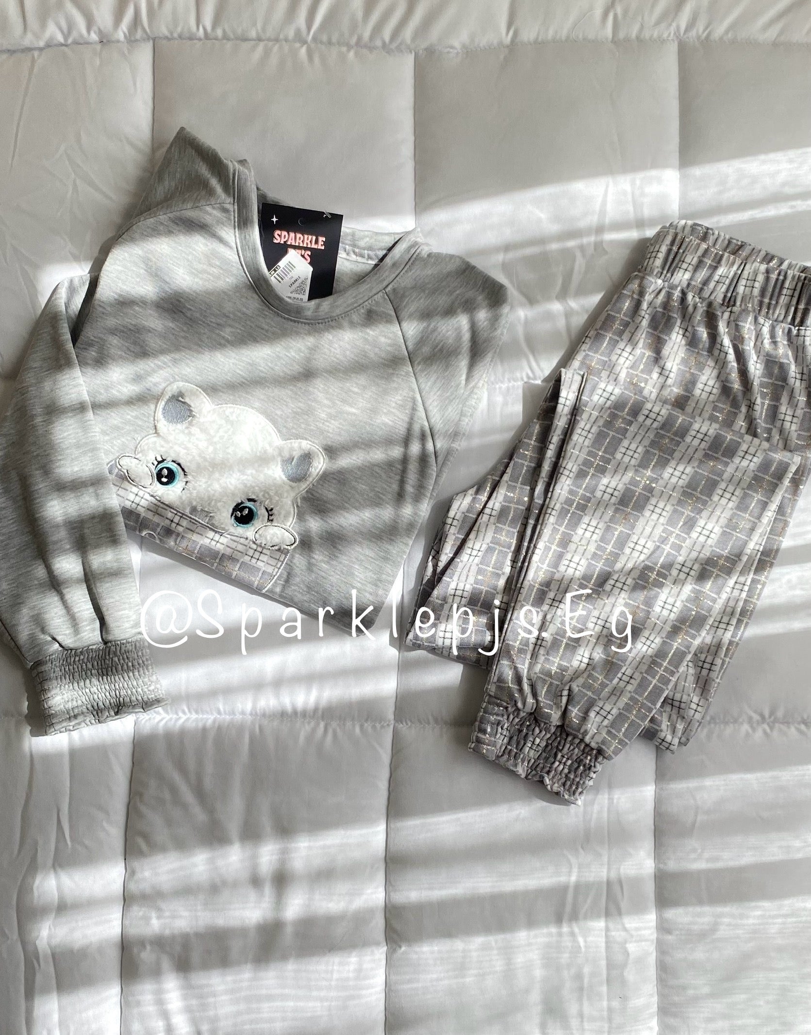 Cozy gray kitty’s pajama