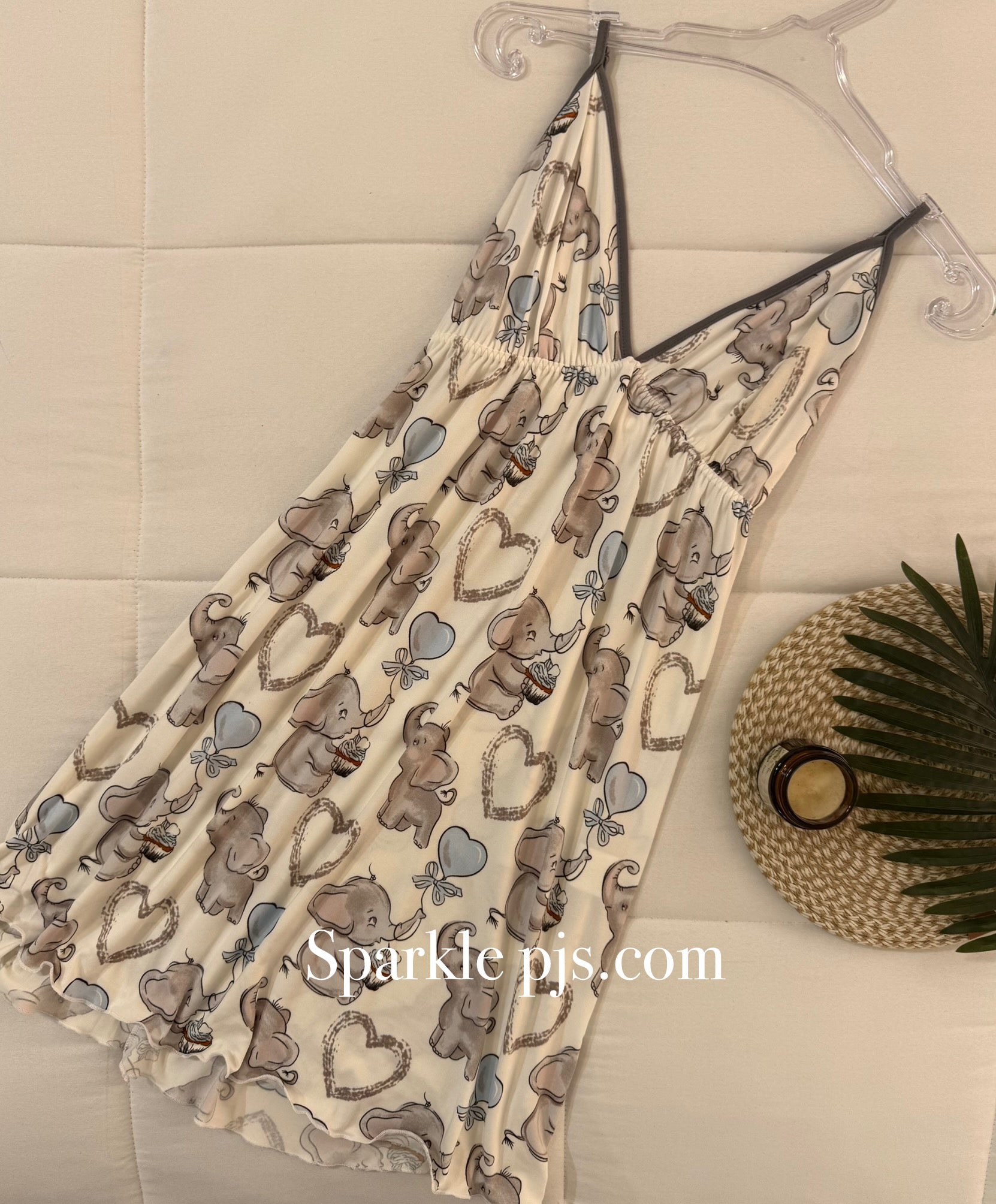 Elephant dream robe set