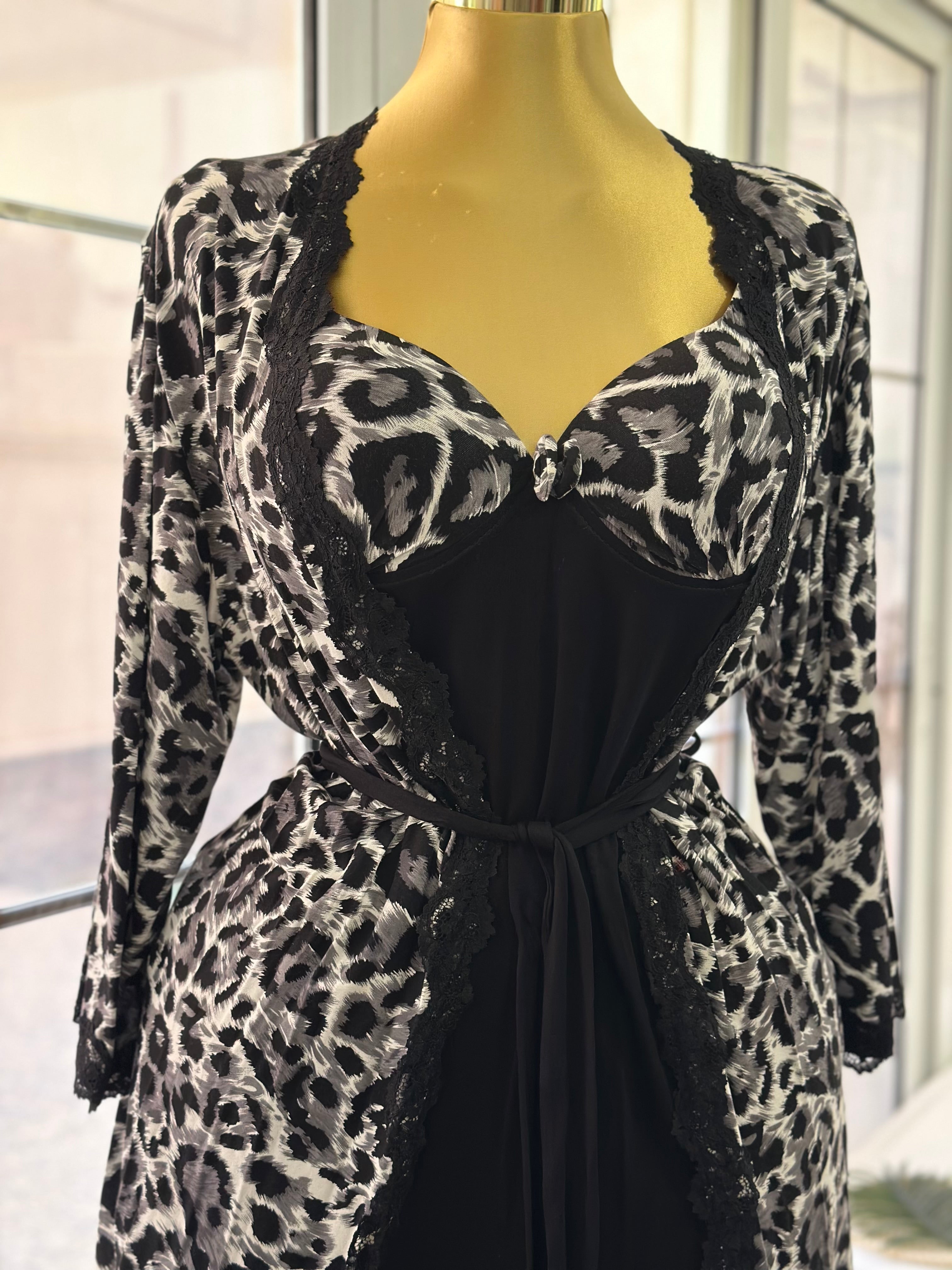 Tiger robe set