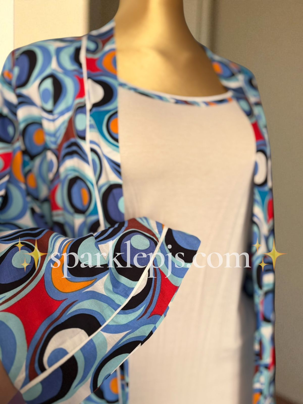 “Élégance Douce Nightshirt”
