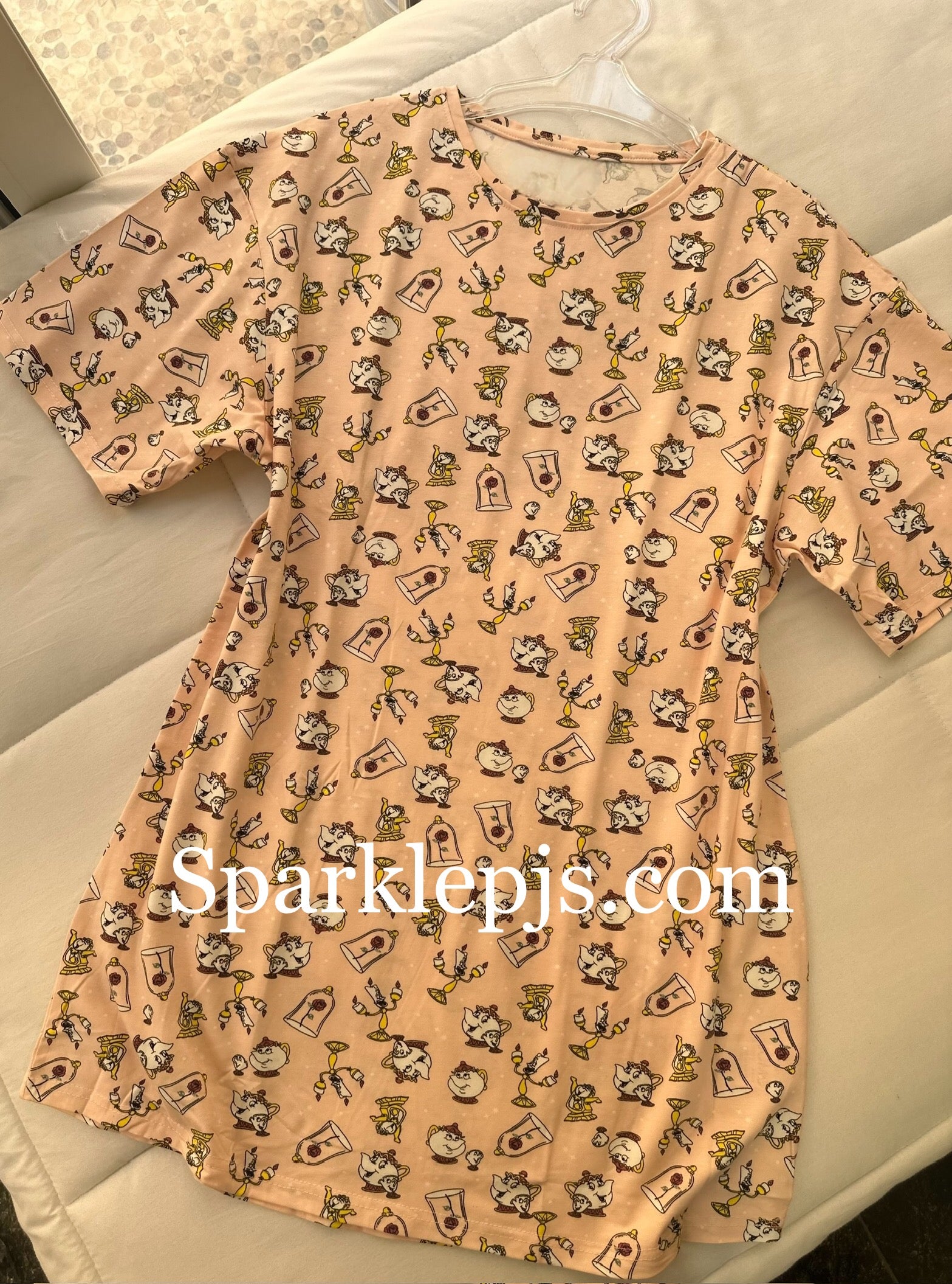 Nightshirt cups